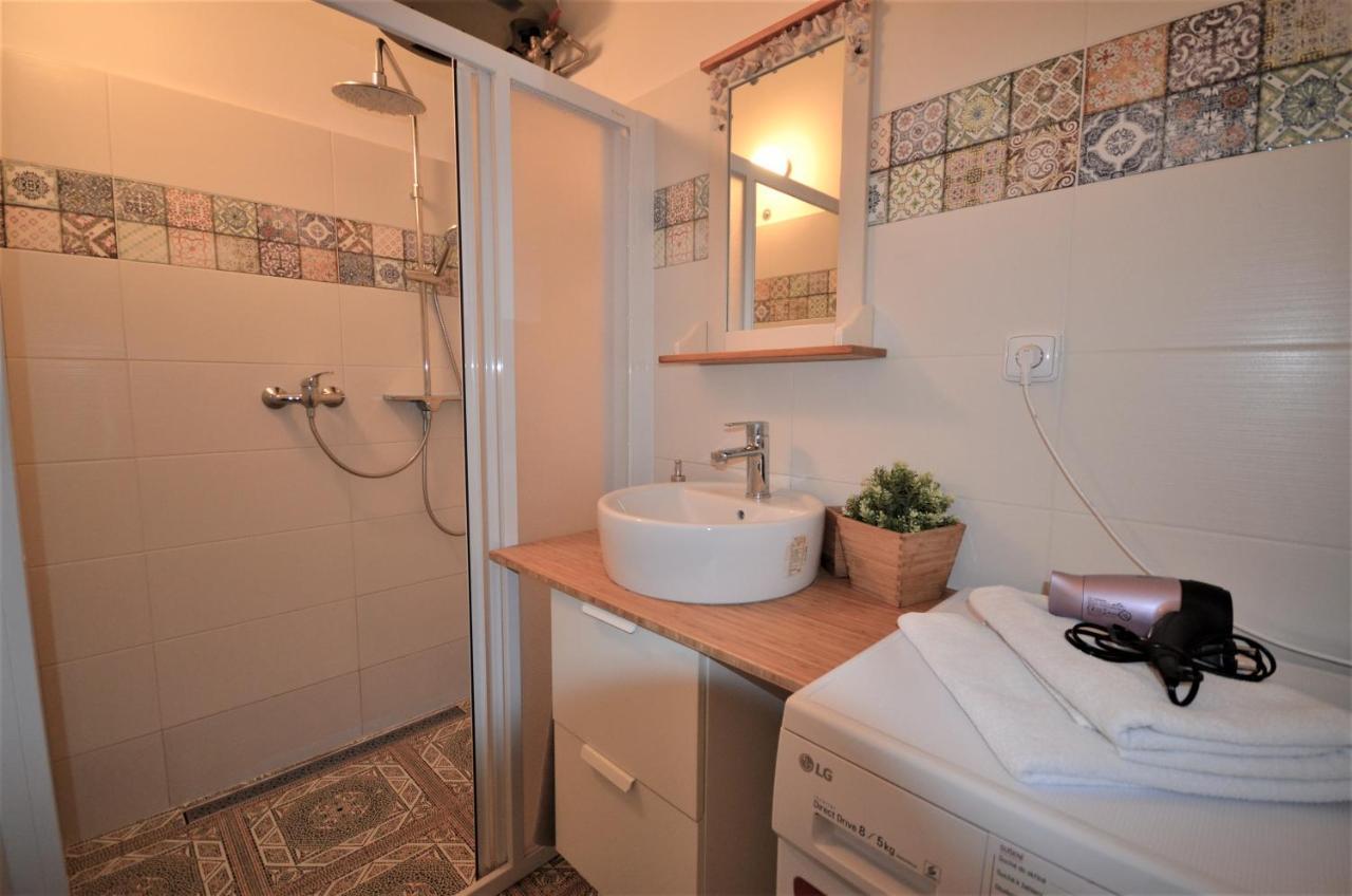 Studio Apartment Private Bathroom,1153550811:JPEG