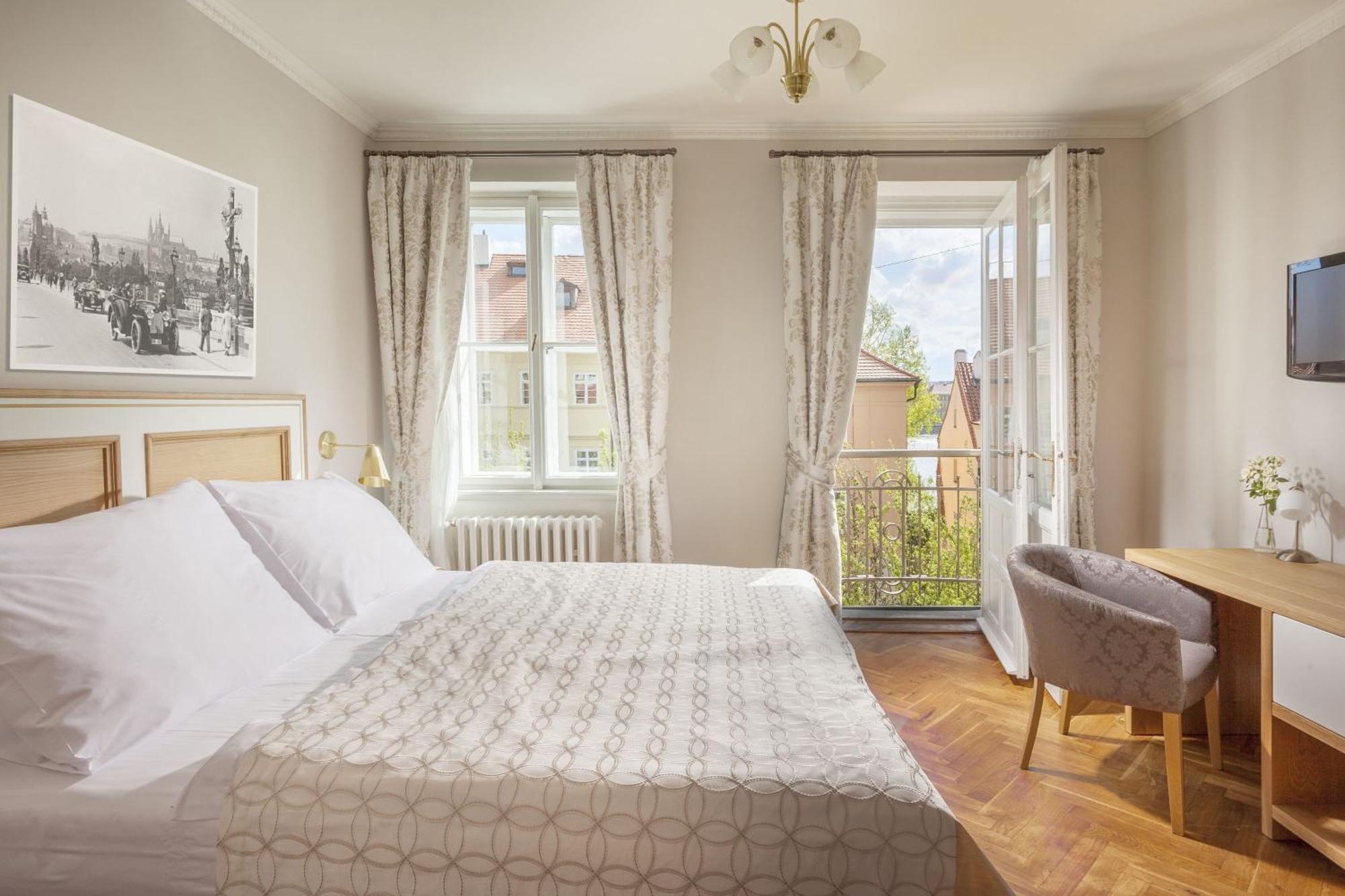 Superior Double Room Kampa View