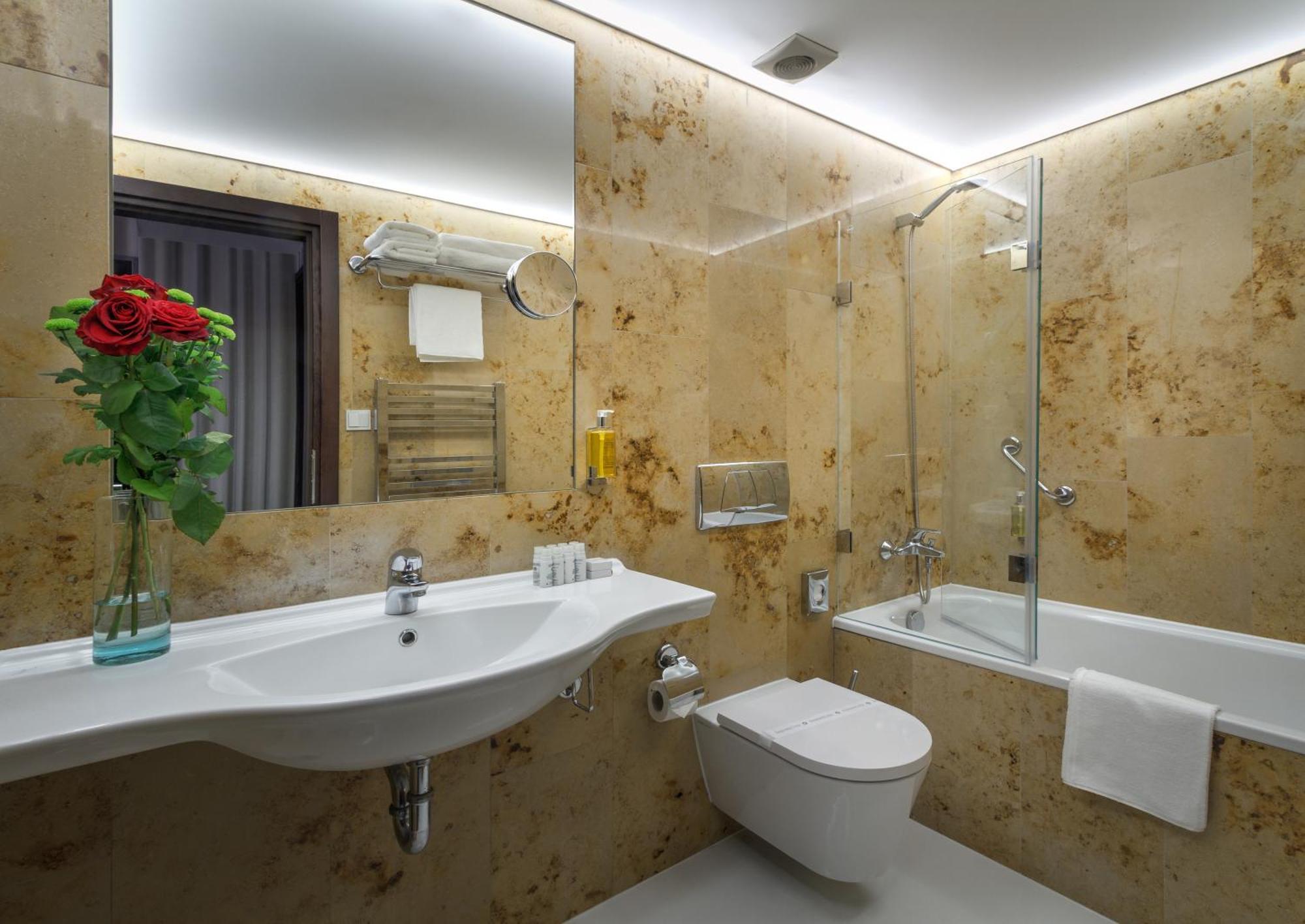 Standard Triple Room,632609472:JPEG
