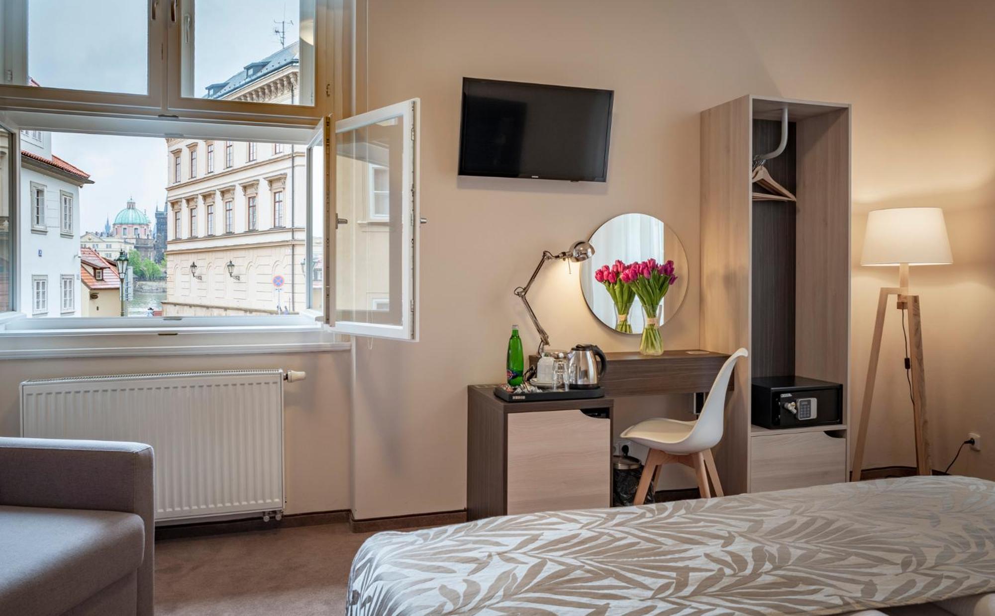 Double or Twin Room Extra Bed