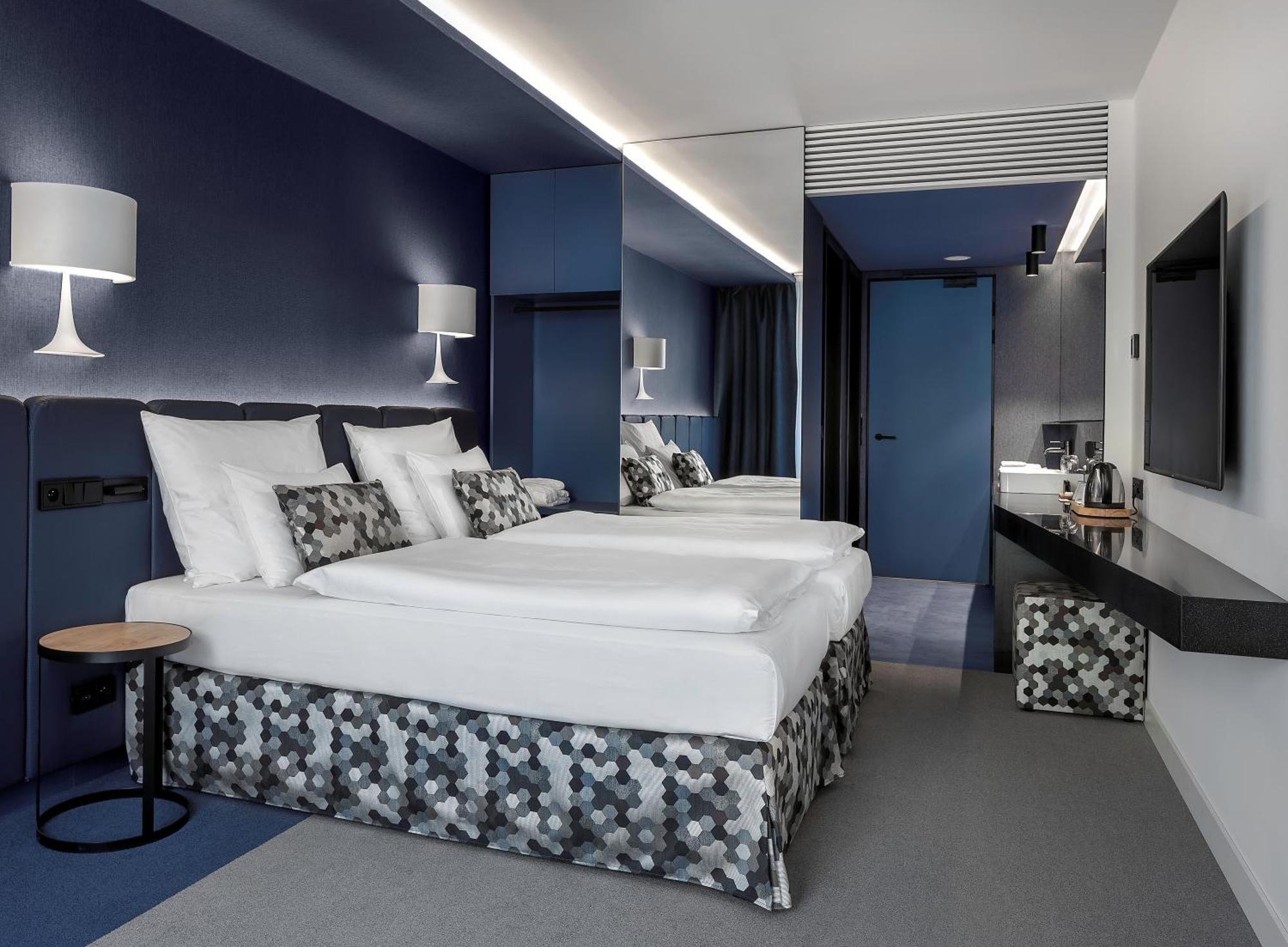 Deluxe Triple Room,1279727392:JPEG