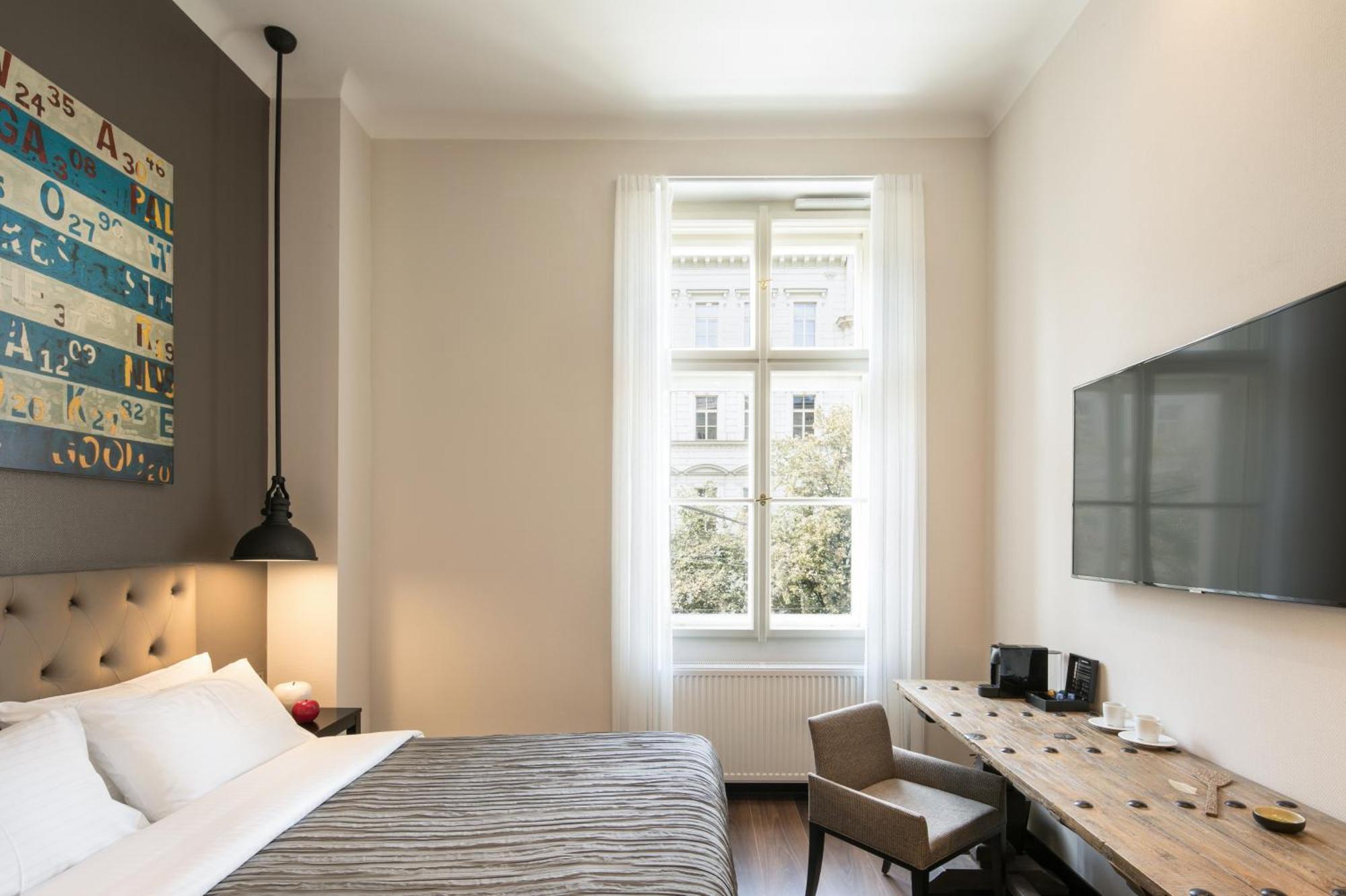 Classic Double Room,1279729417:JPEG