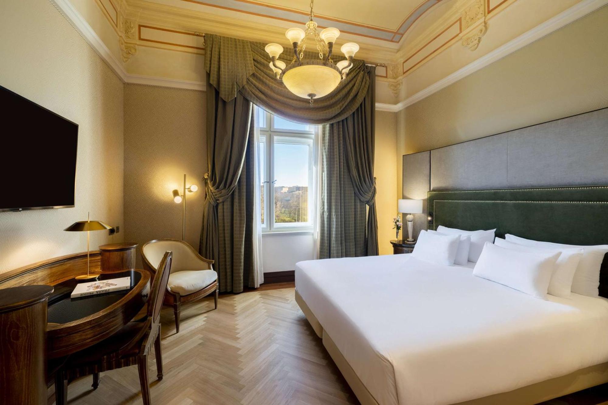 Premium XL Double or Twin Room