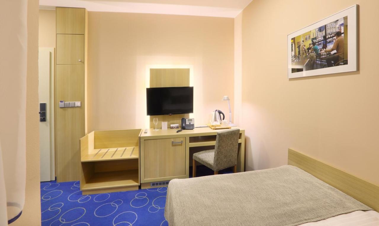 Economy Single Room without Daylight