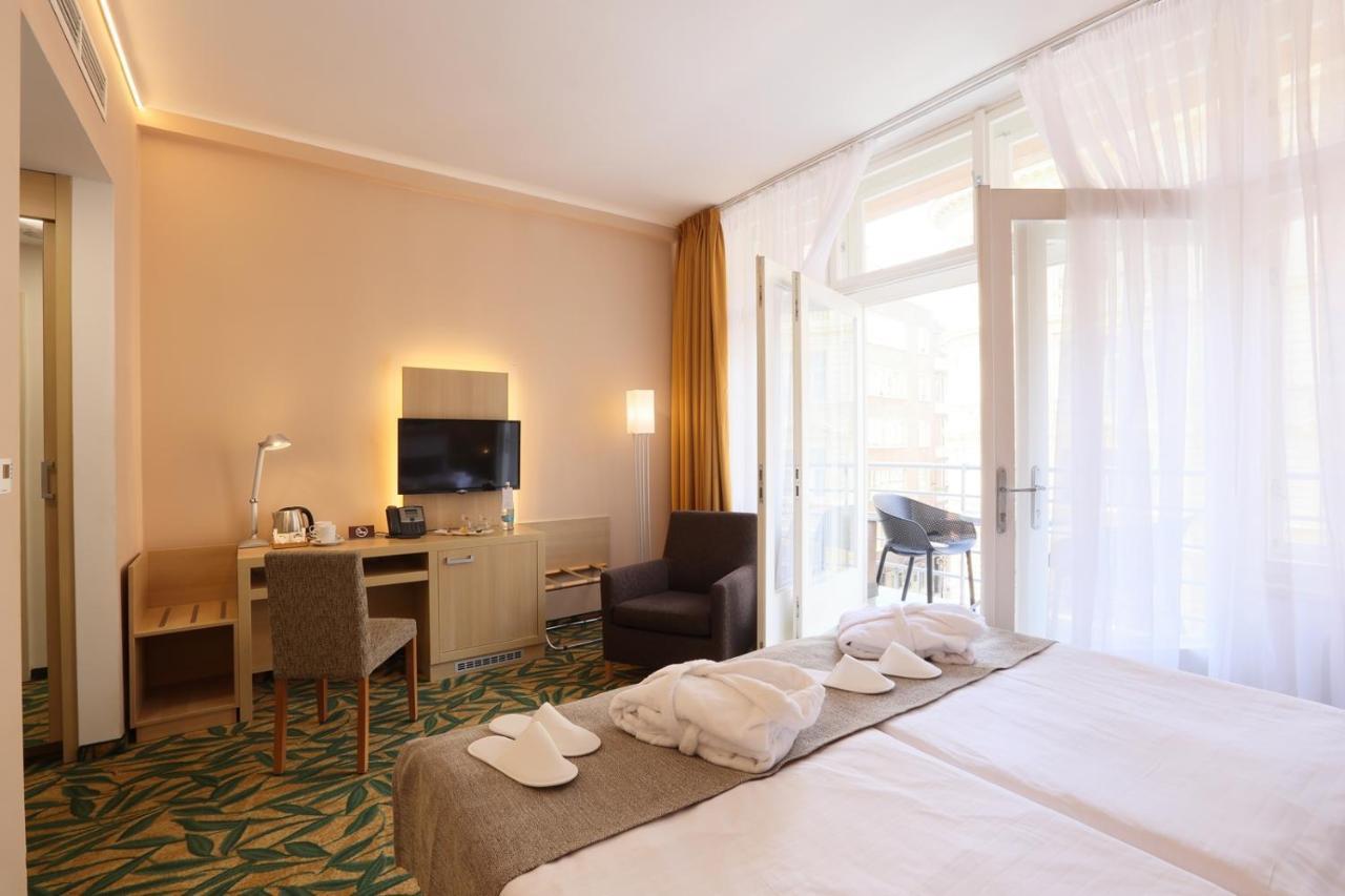 Superior Double or Twin Room Balcony