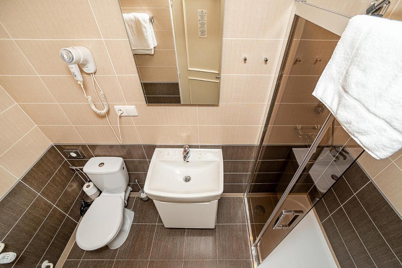 Superior Apartment Twin Beds