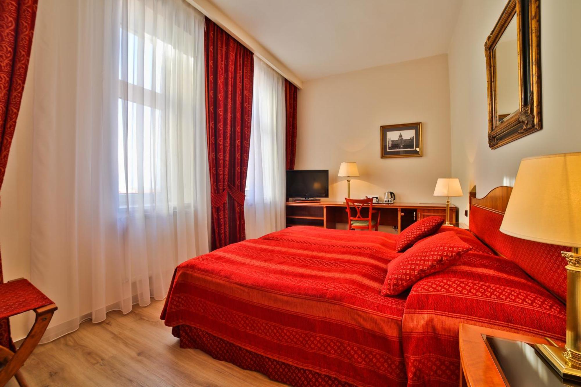 Double Room,773486362:JPEG