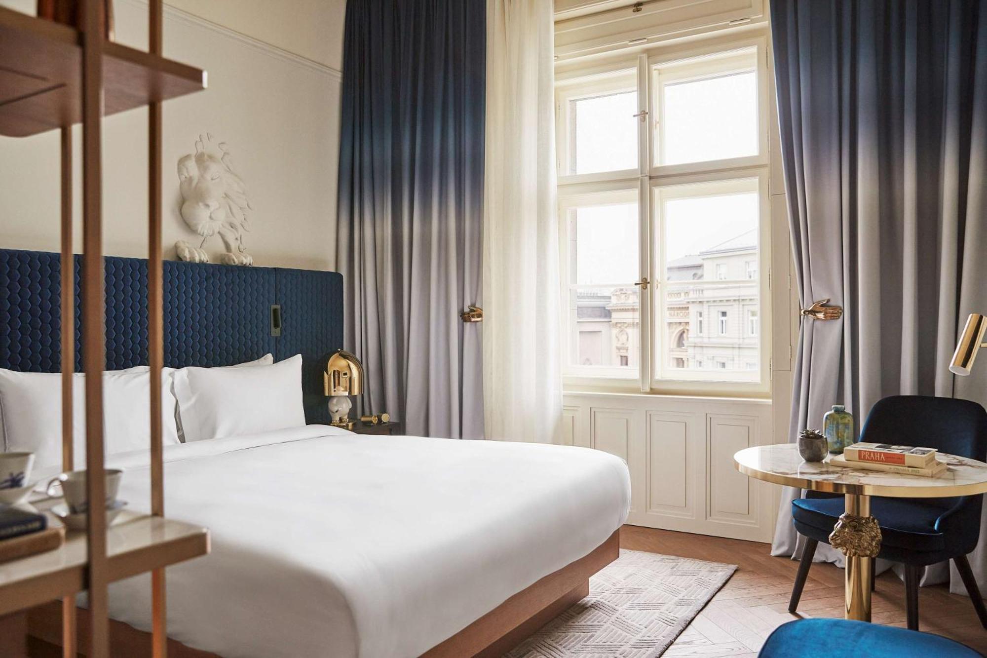 King Room