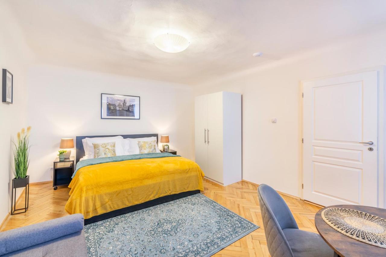 Standard Triple Room,1469126657:JPEG