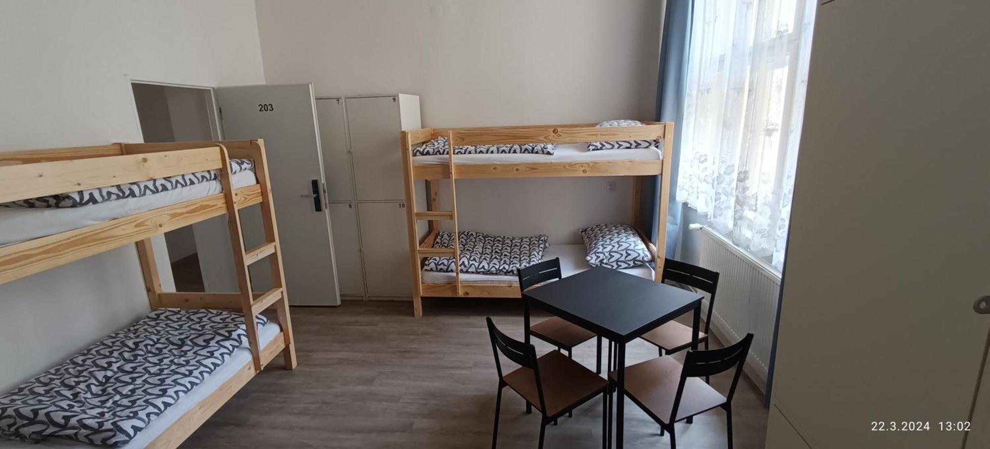 Bed 10-Bed Female Dormitory Room