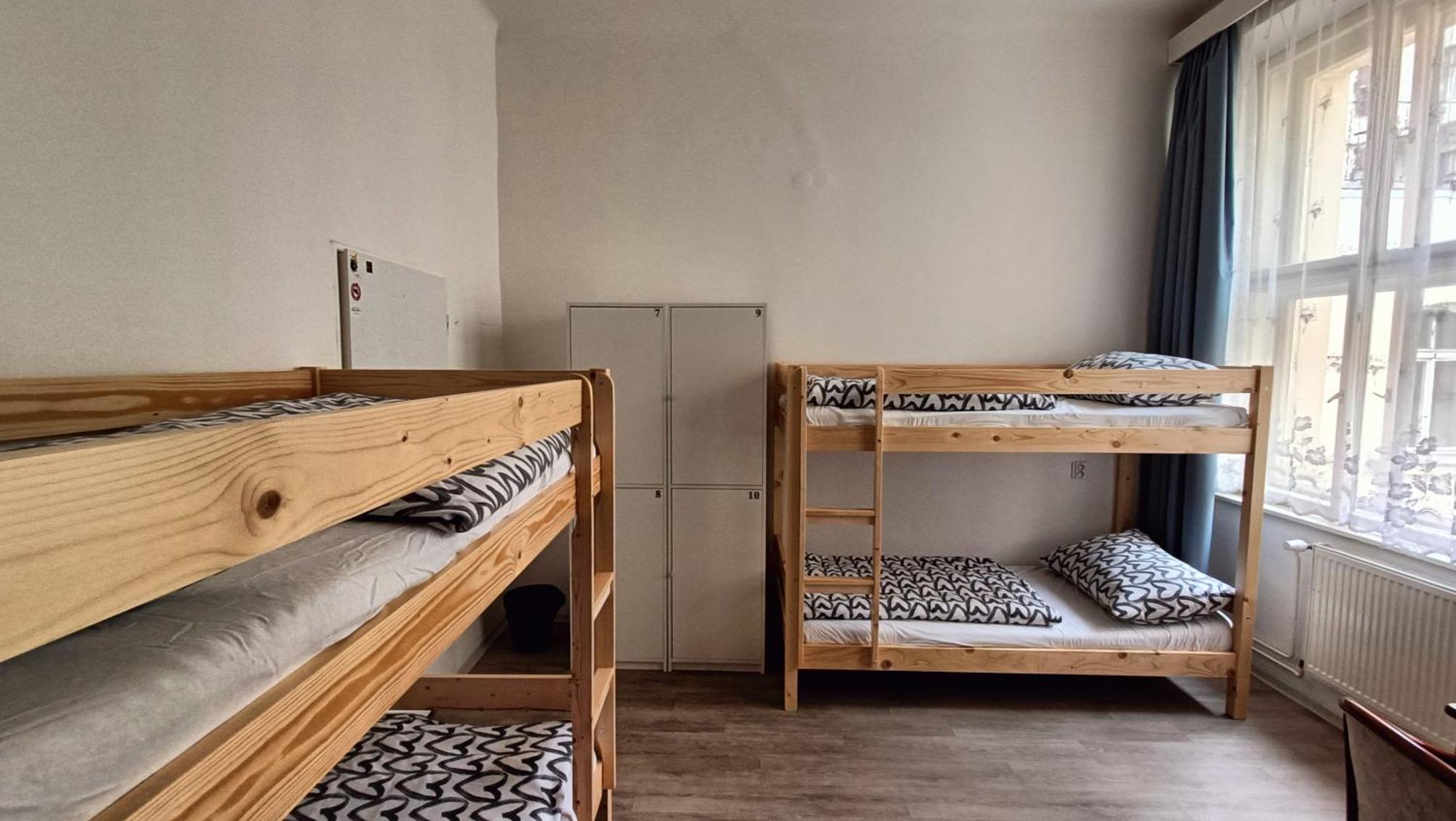Bed 10-Bed Female Dormitory Room