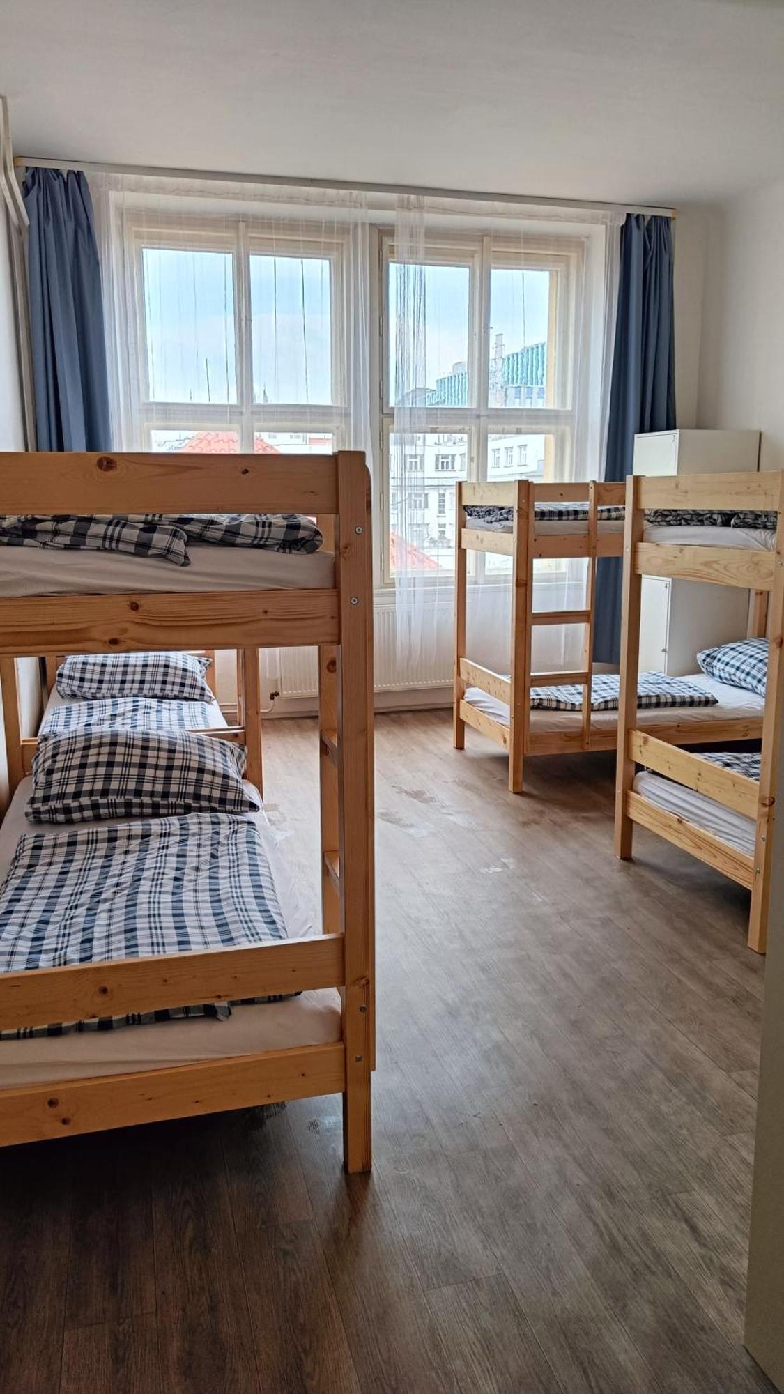 Bed 10-Bed Mixed Dormitory Room