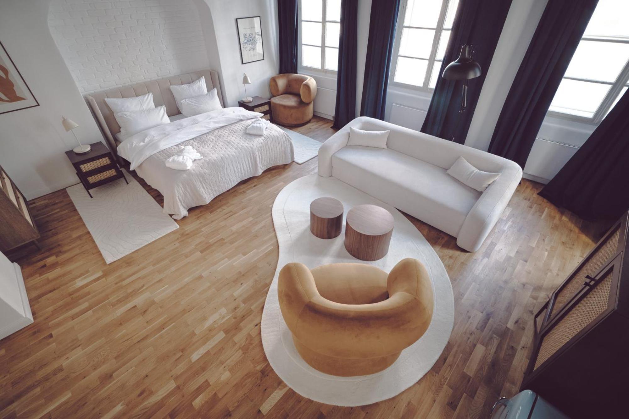 Deluxe King Room,1543276900:JPEG