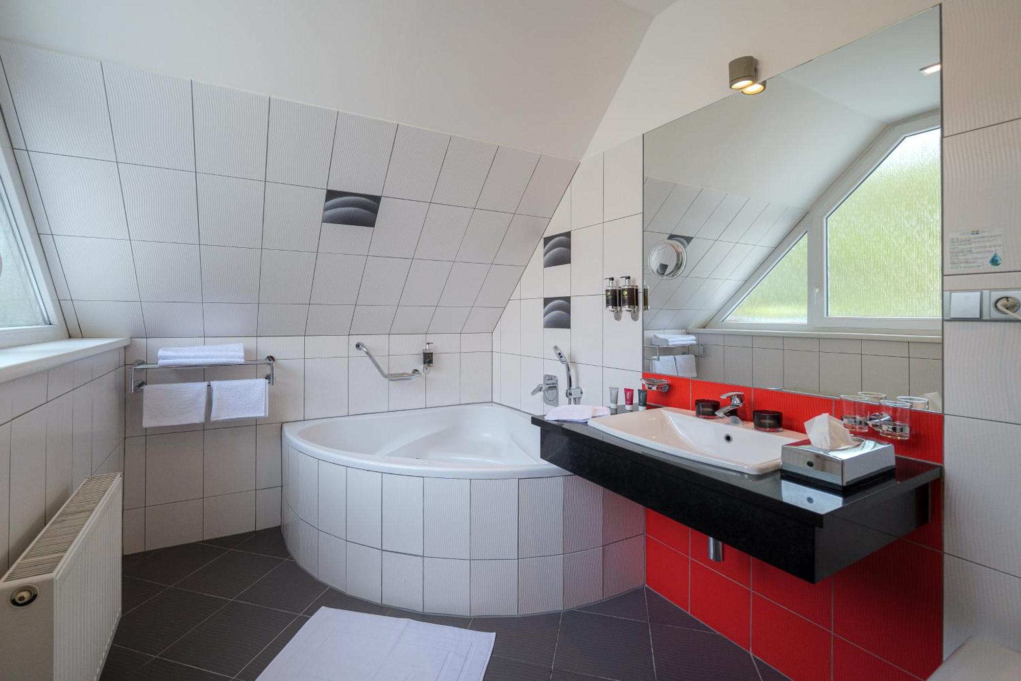 Deluxe Double Room with Bath