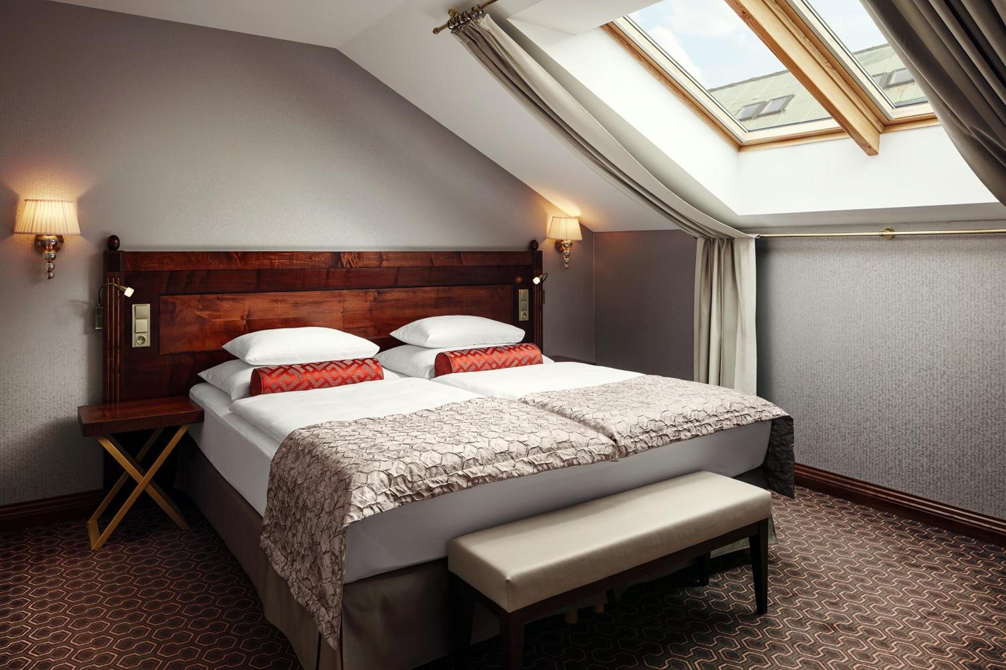 Cosmopolitan Suite