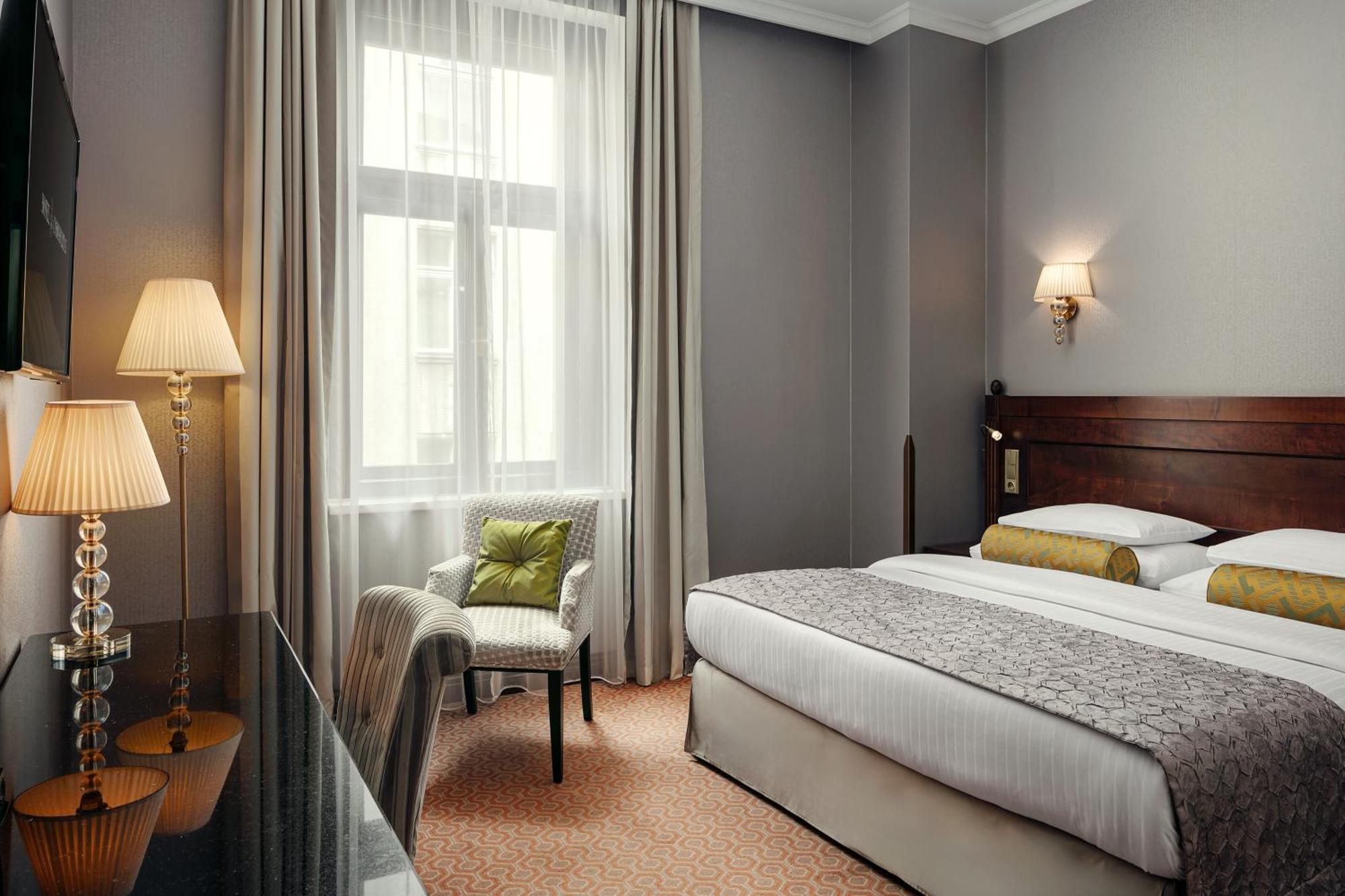 Deluxe Double or Twin Room