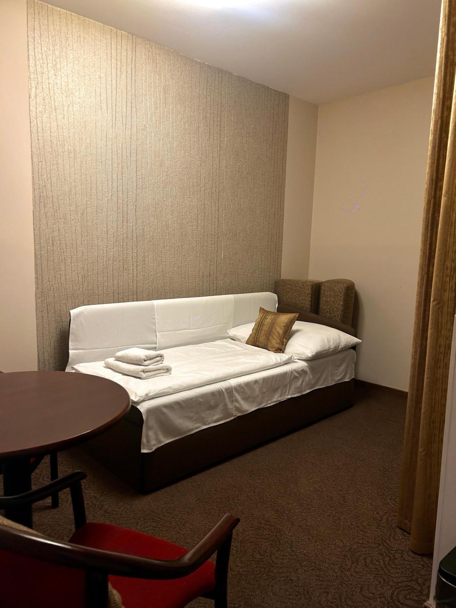 Standard Suite