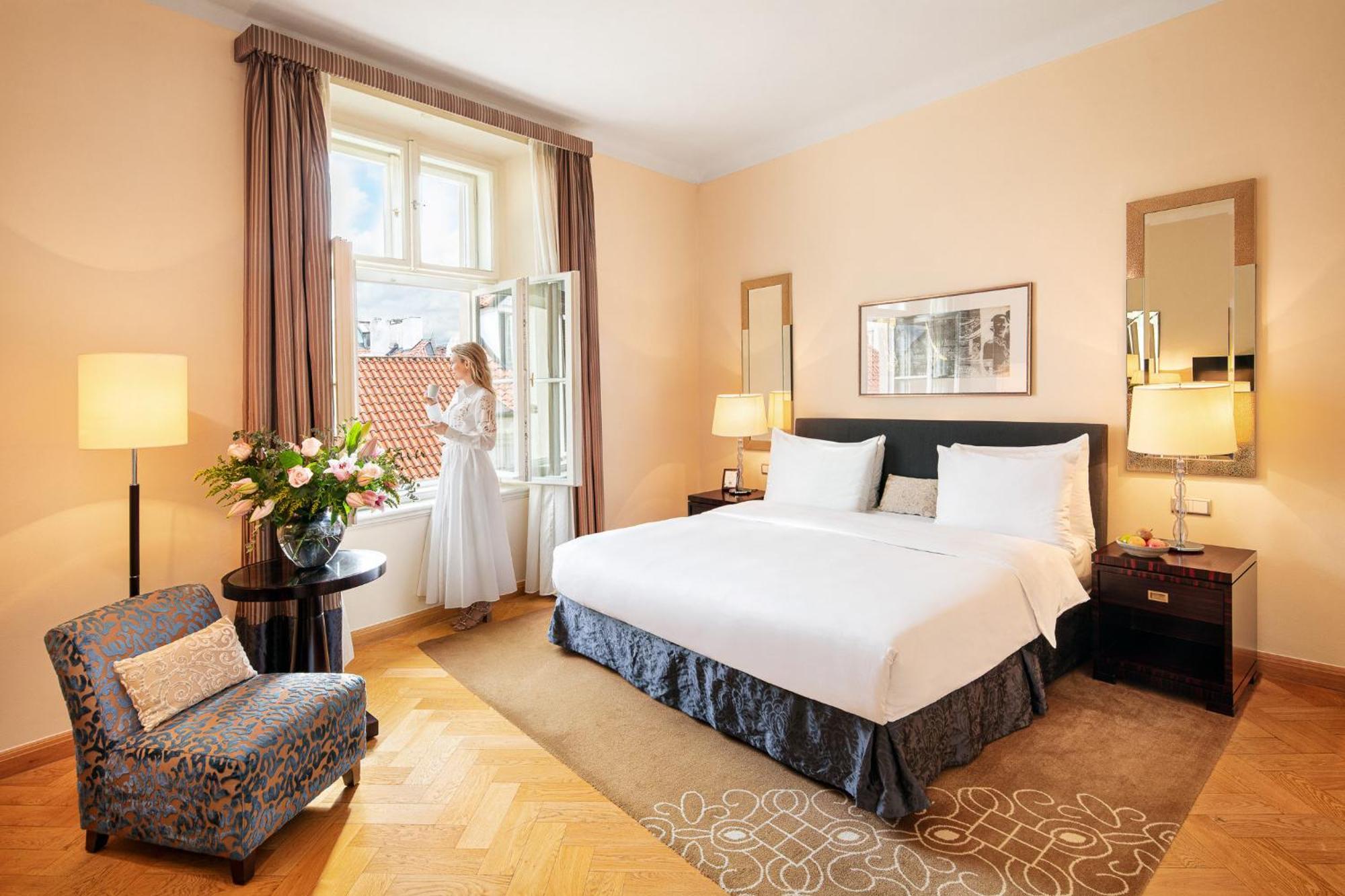 Deluxe King Room,1628649054:JPEG