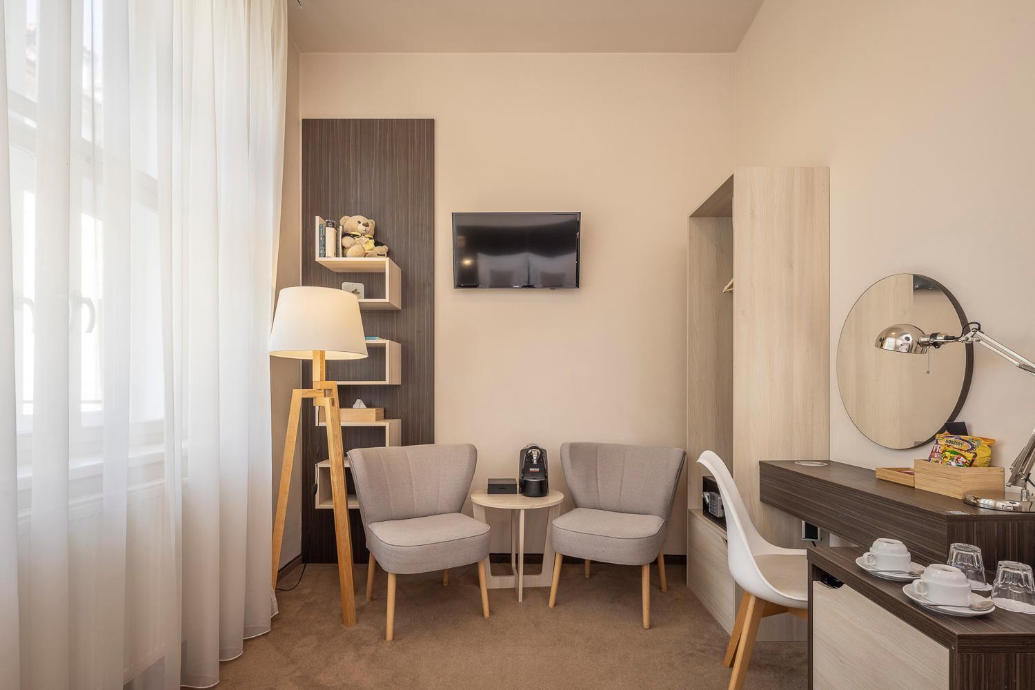Deluxe Double or Twin Room