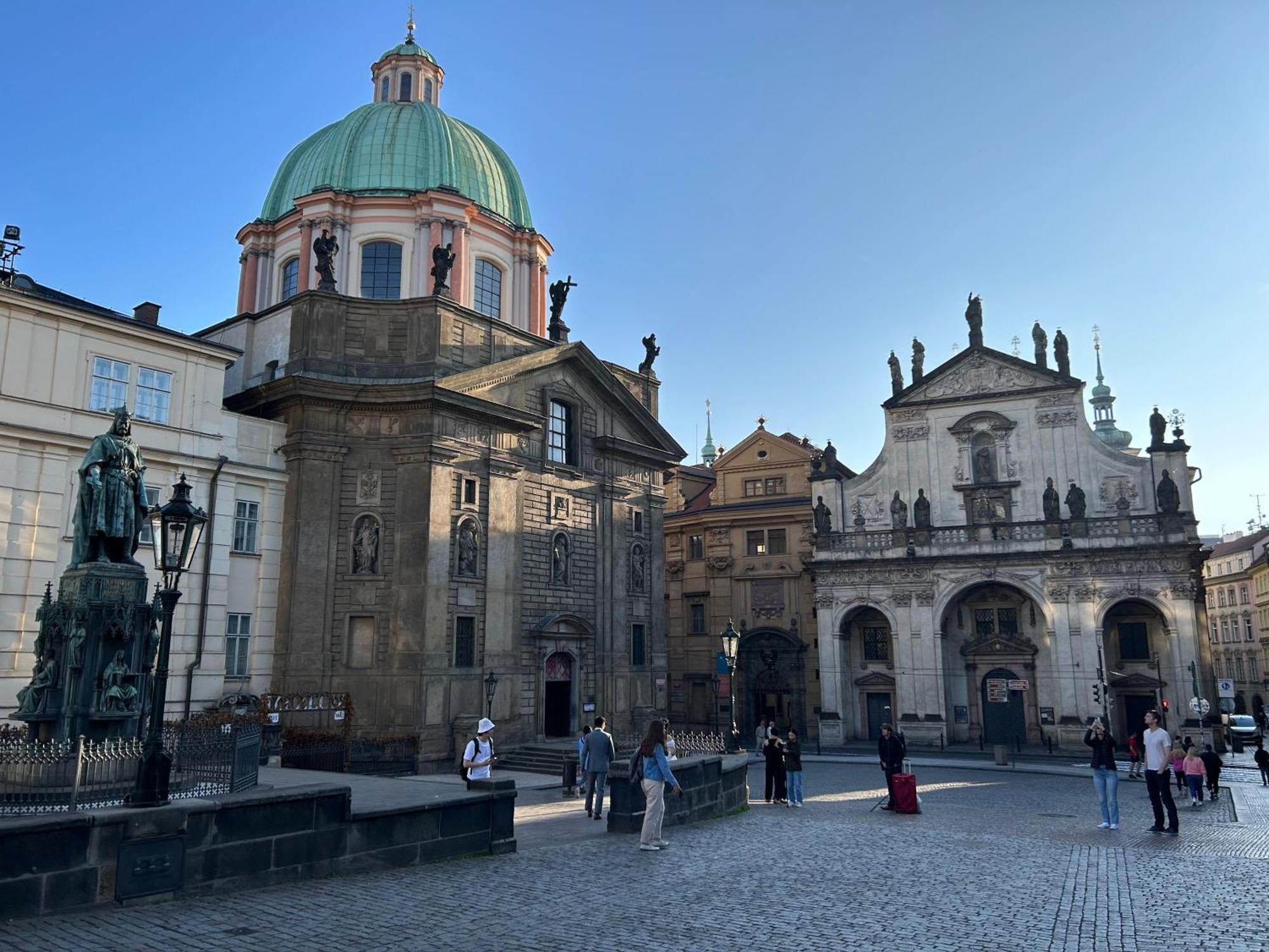 Bunk Bed Mixed Dormitory Room