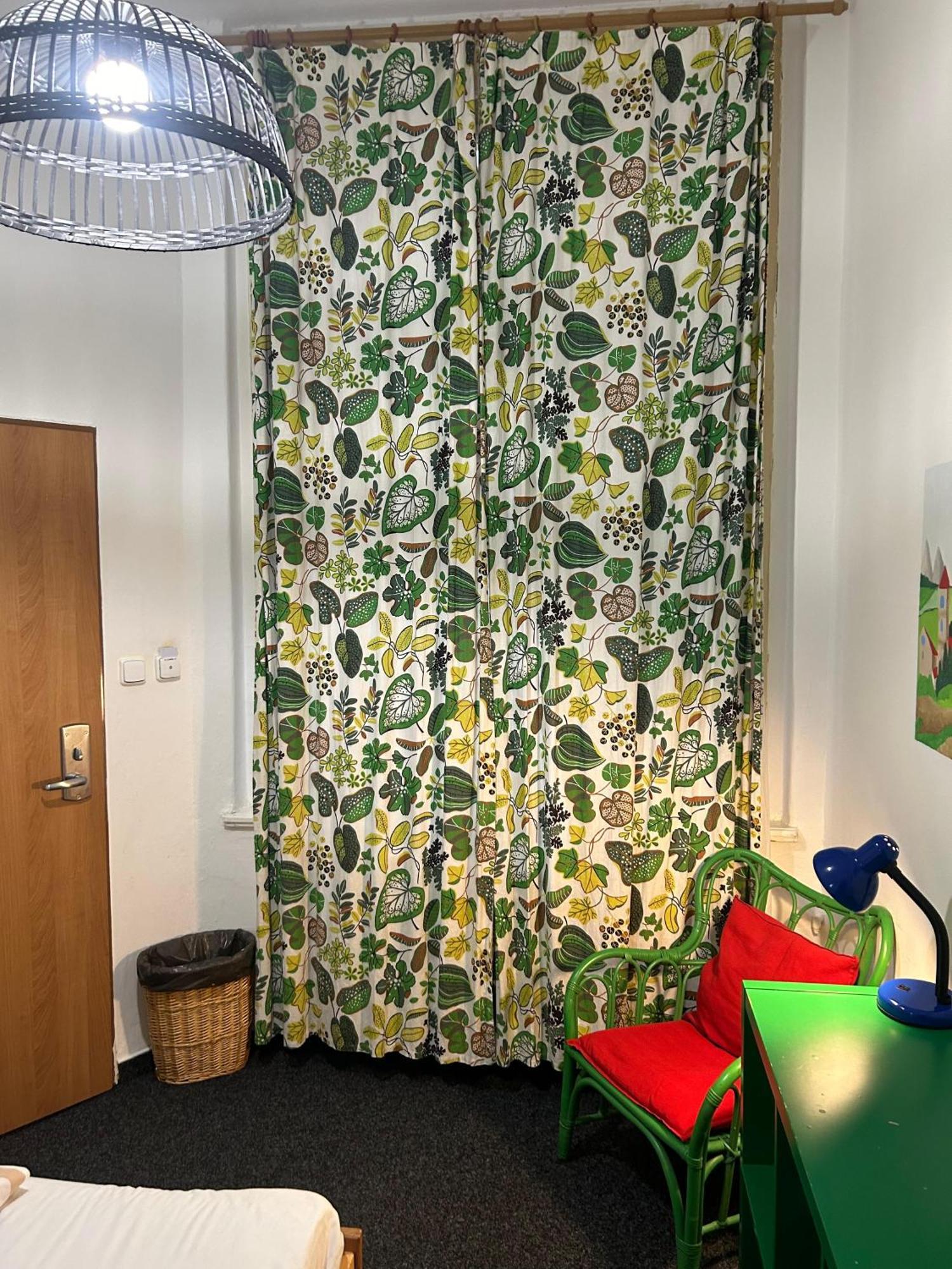Single Room Bathroom