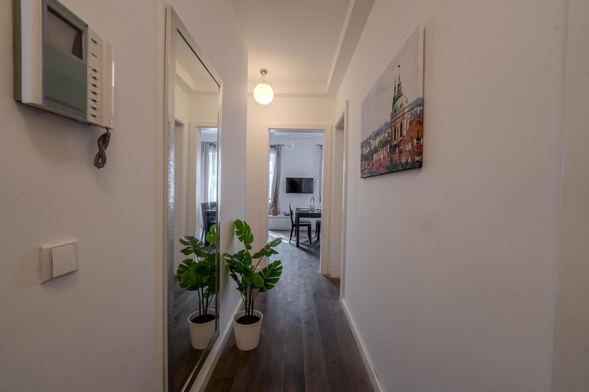 Standard Apartment,1637599454:JPEG