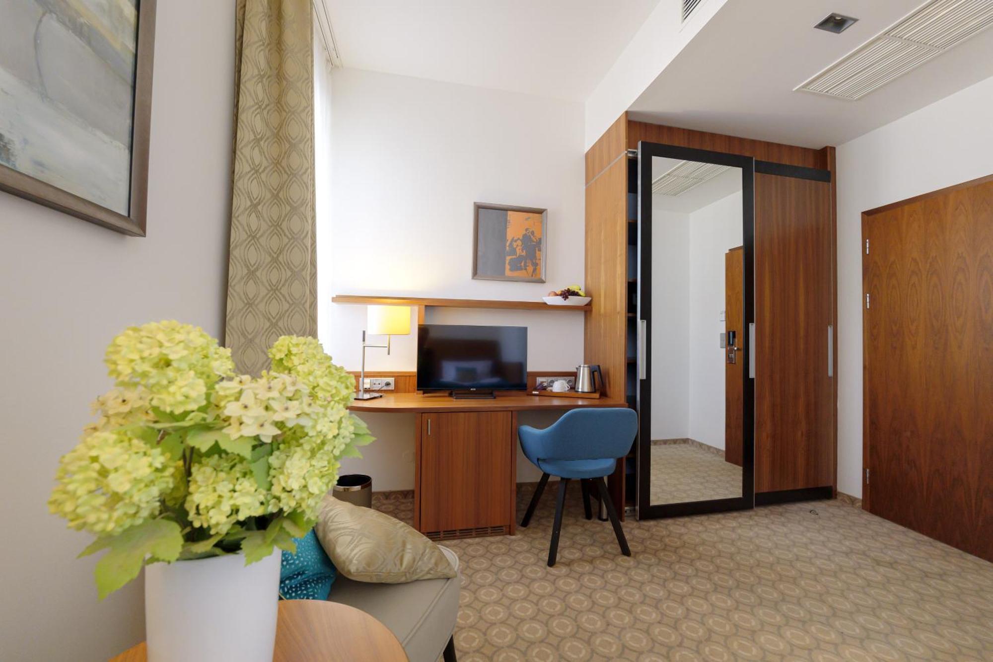 Single Room