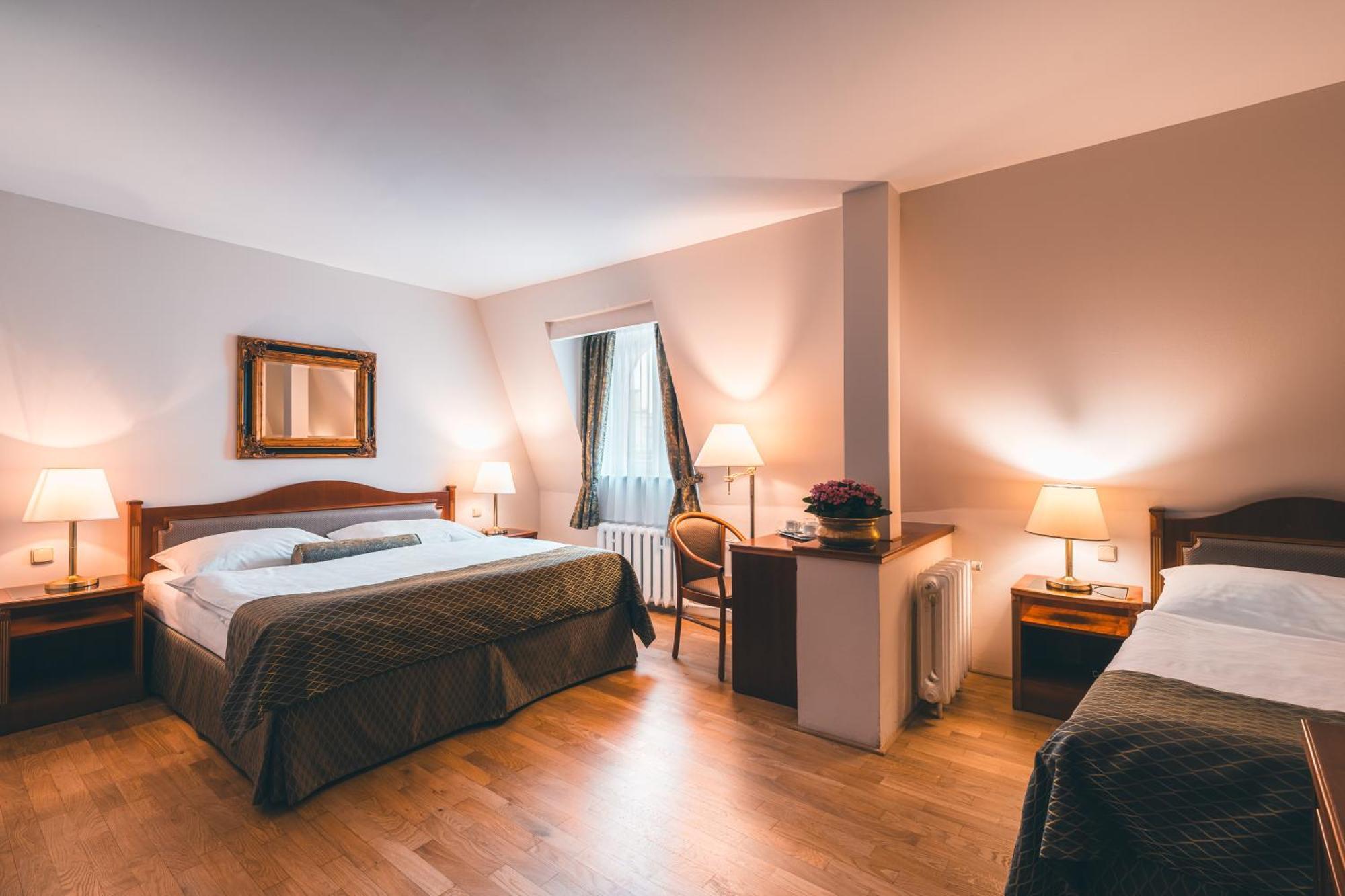 Triple Room