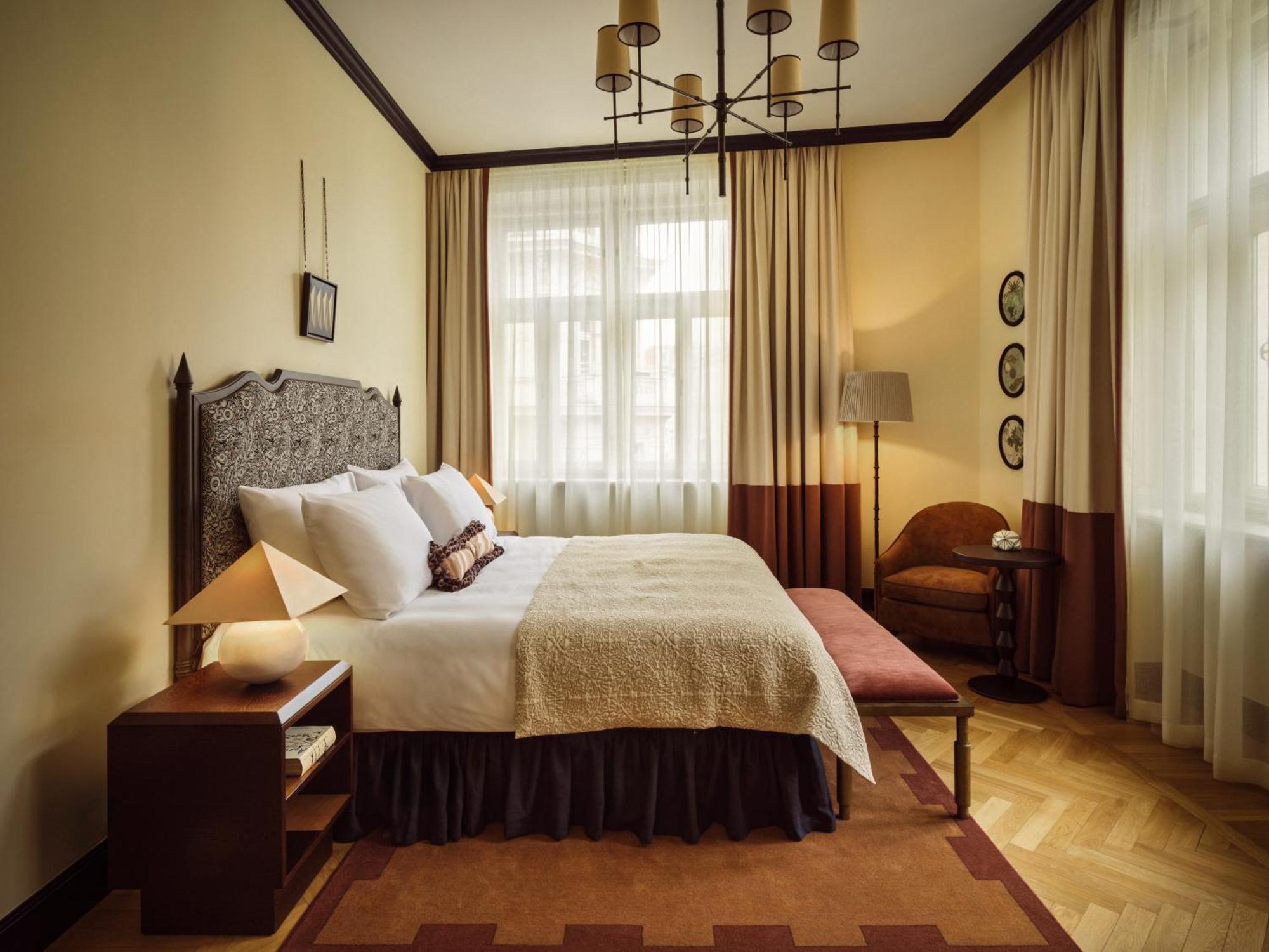 Large Double Room