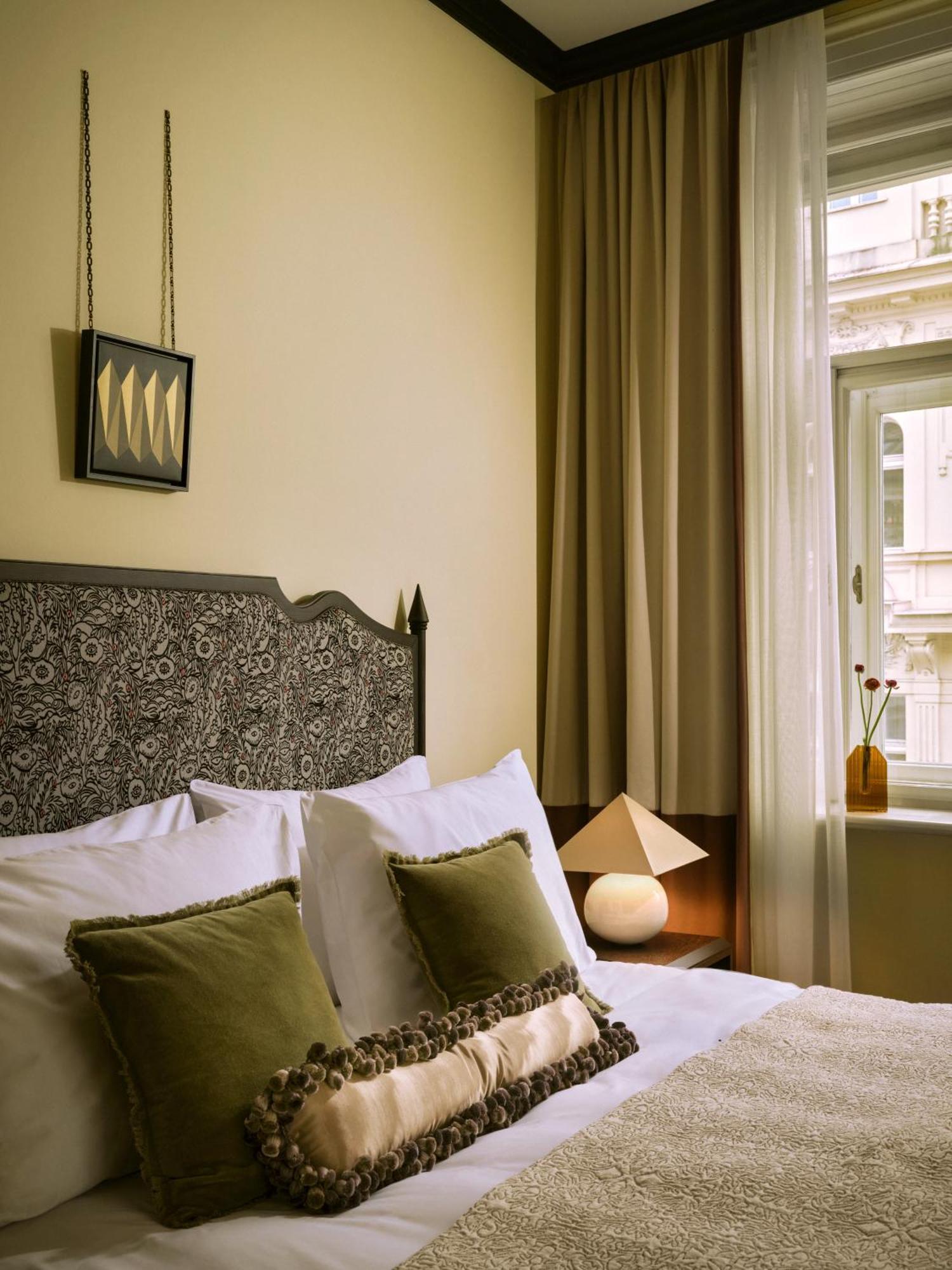 Large Double Room