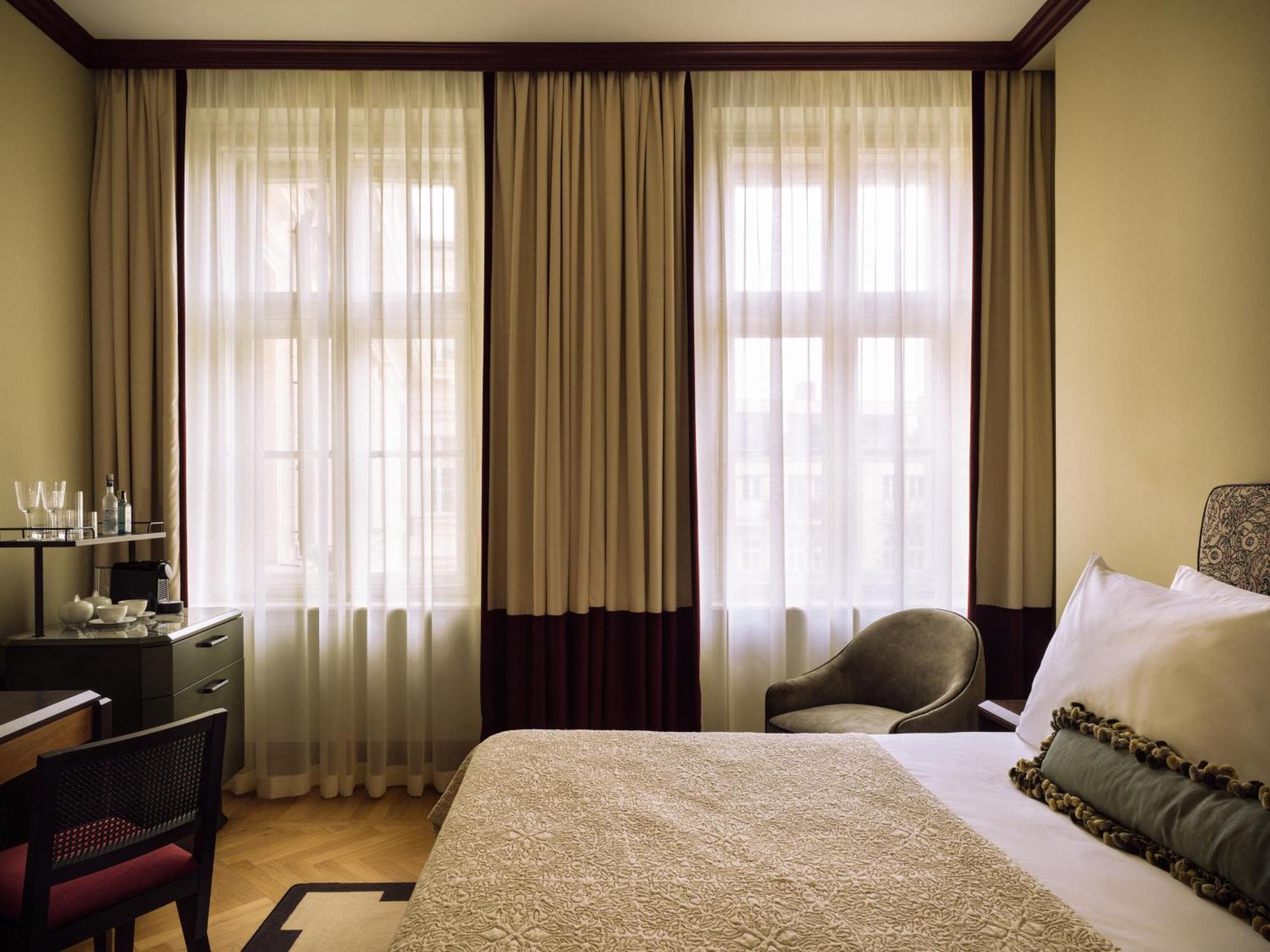 Deluxe Double or Twin Room