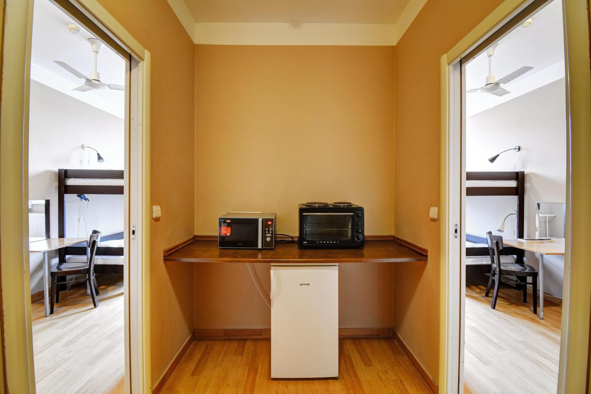 Bed in 8-Bed Dormitory Room,1679577242:JPEG