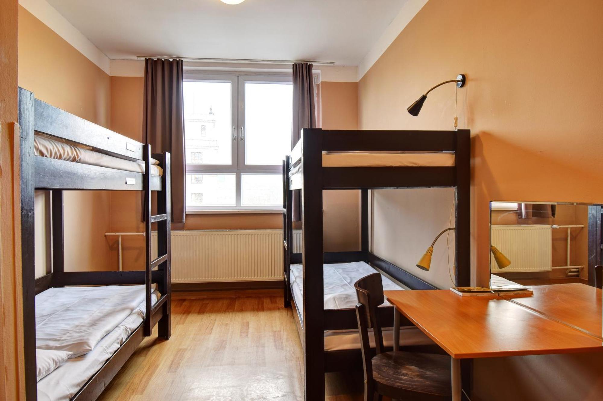 Bed 8-Bed Dormitory Room,1679577234:JPEG