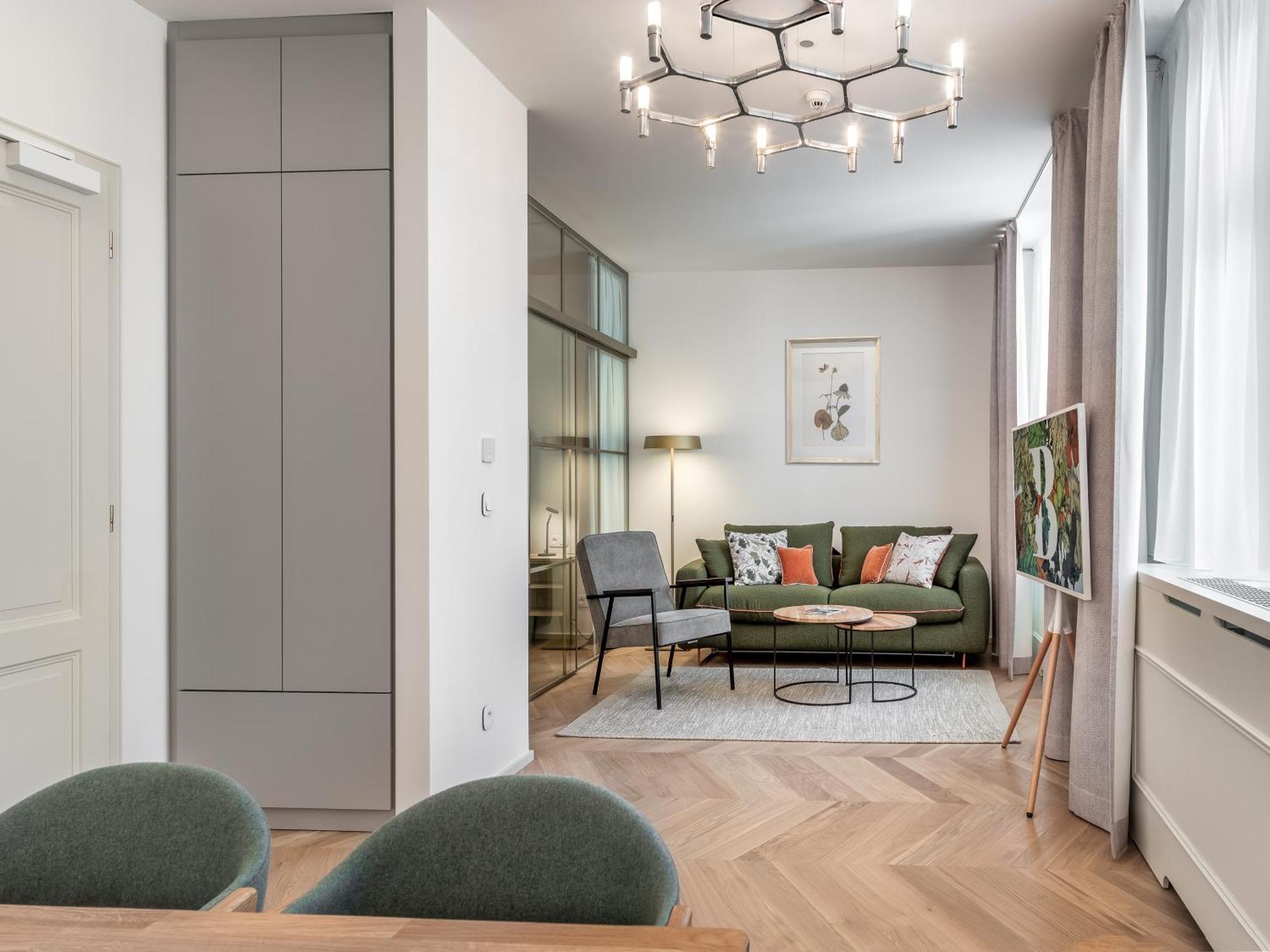 One-Bedroom Suite,1682930423:JPEG