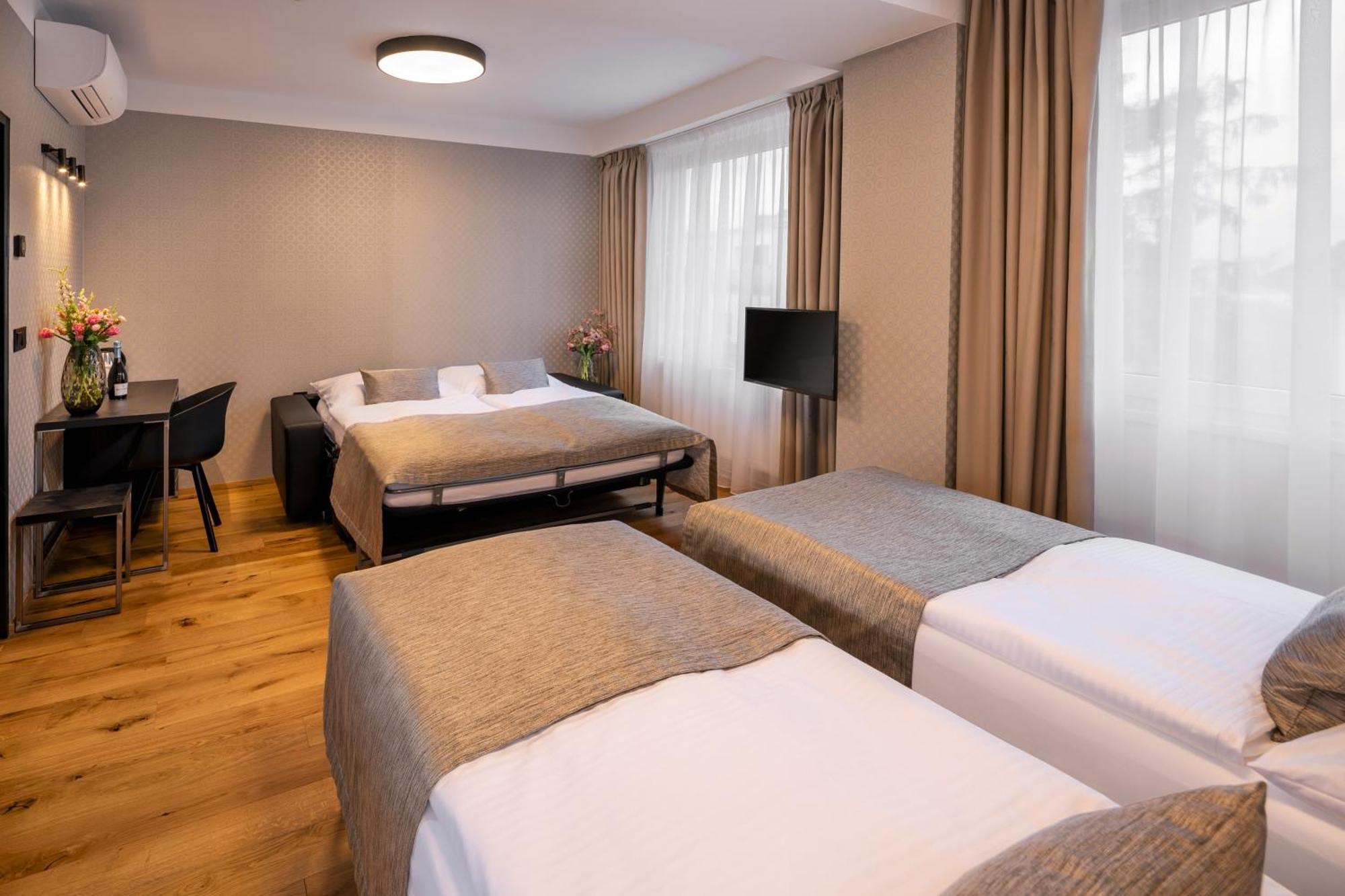 Standard Quadruple Room