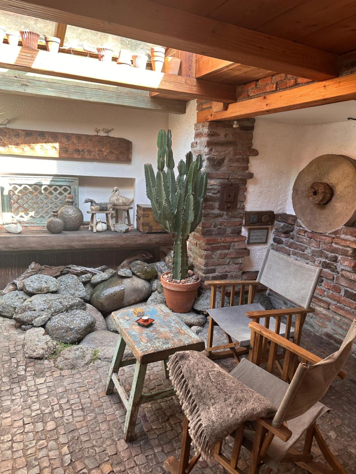 Deluxe Double Room Fireplace