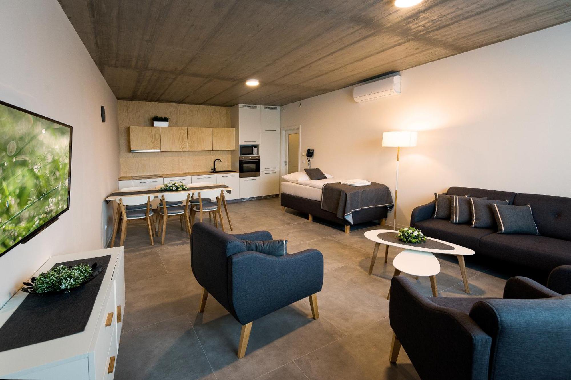 Grand Apartment Connecting rooms