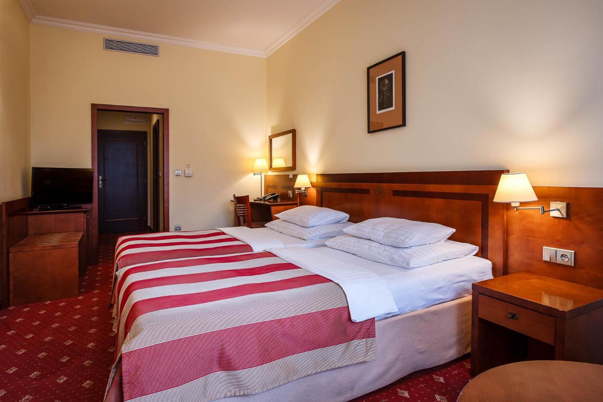 Double or Twin Room,1758315953:JPEG