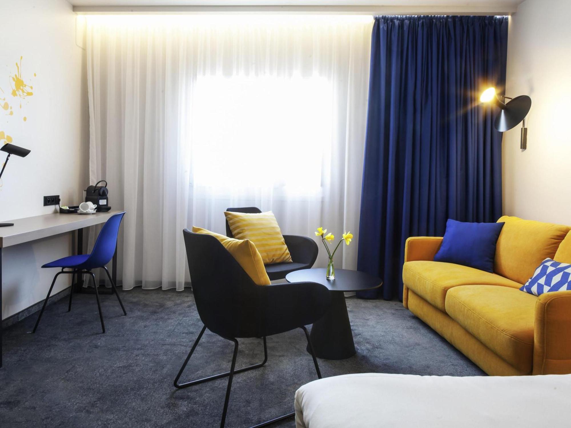 Premium Family Room