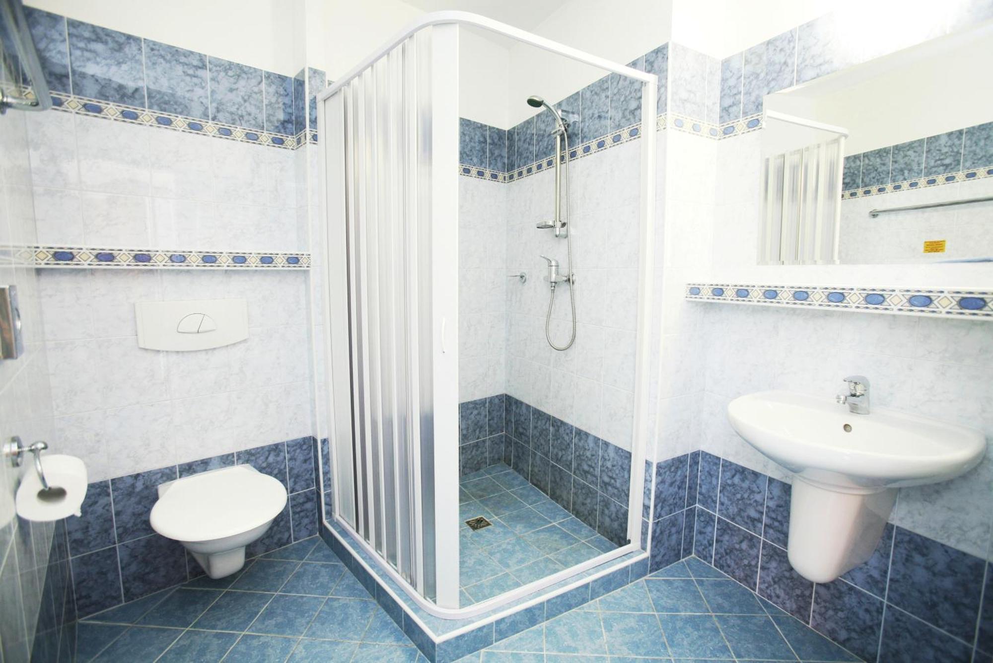 Quarto Individual com Banheiro Privativo