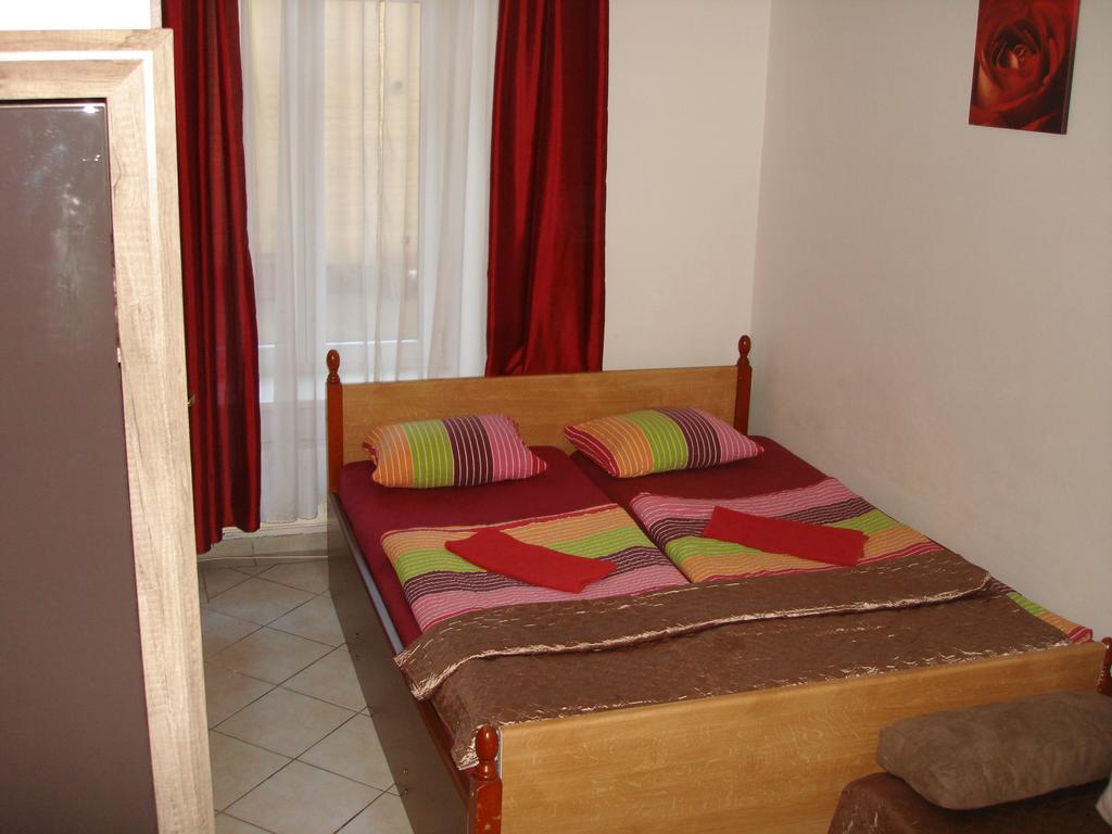 Triple Room,378756346:JPEG