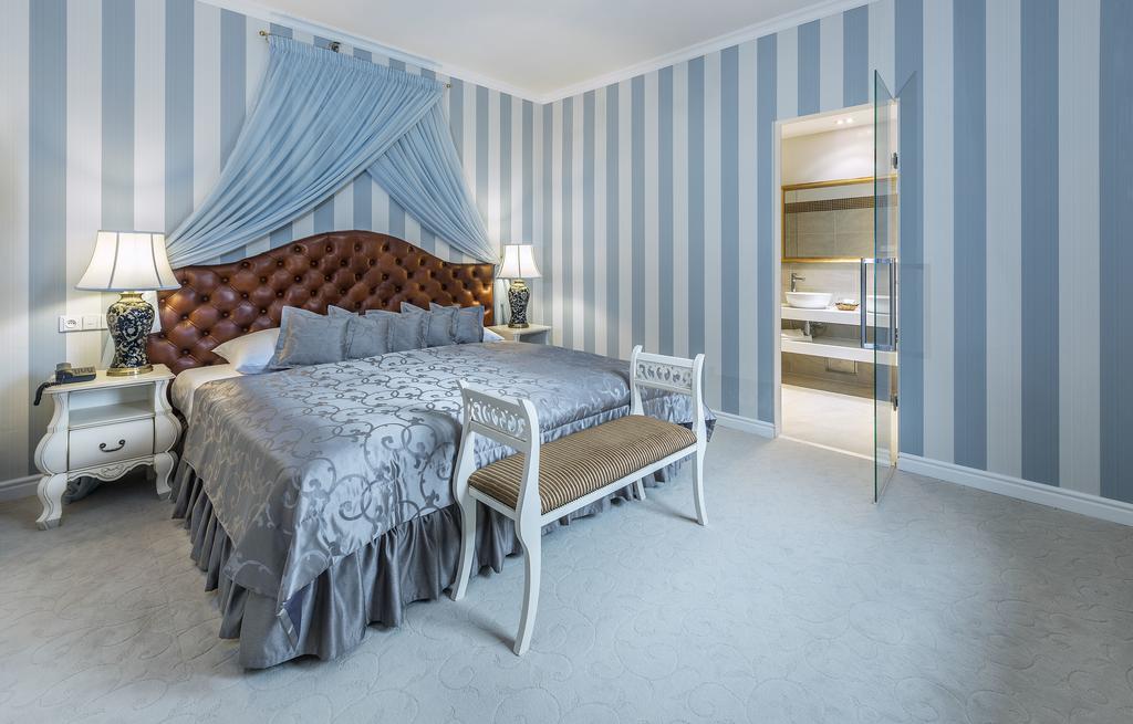 Executive Junior Suite