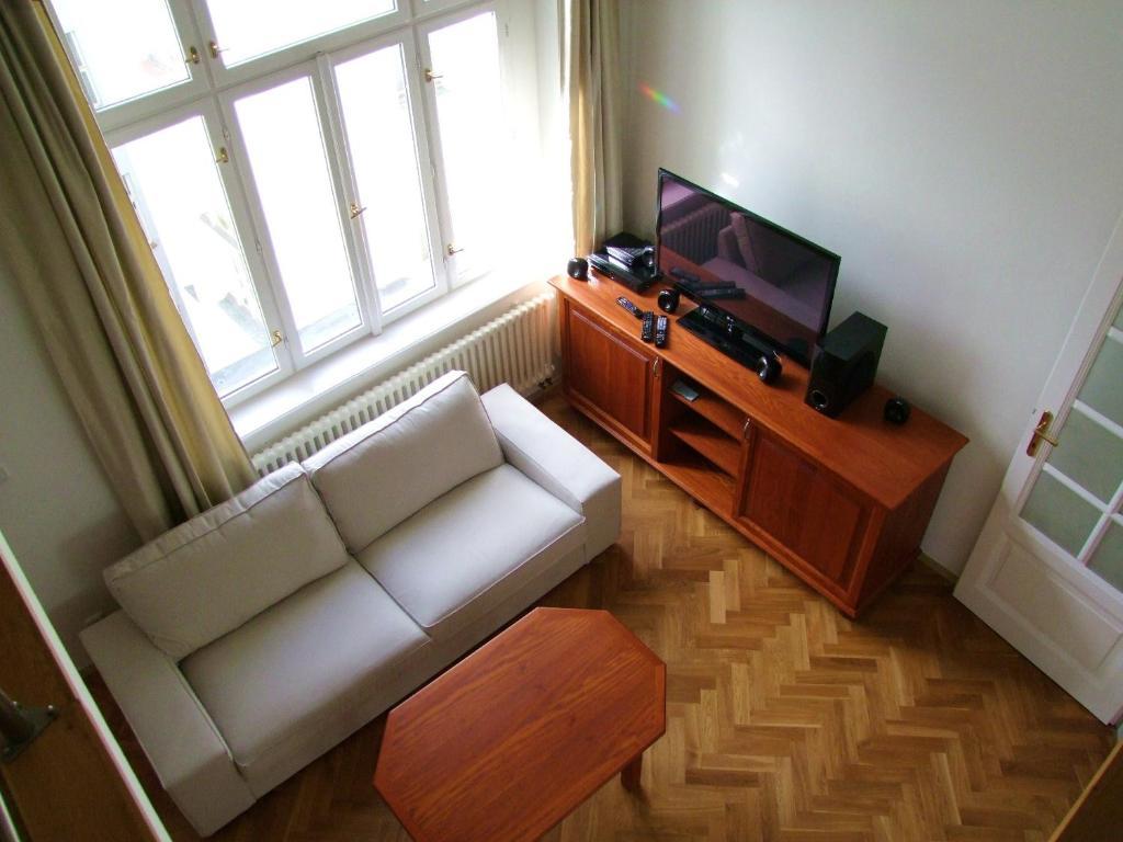 Apartment (4 Adults)