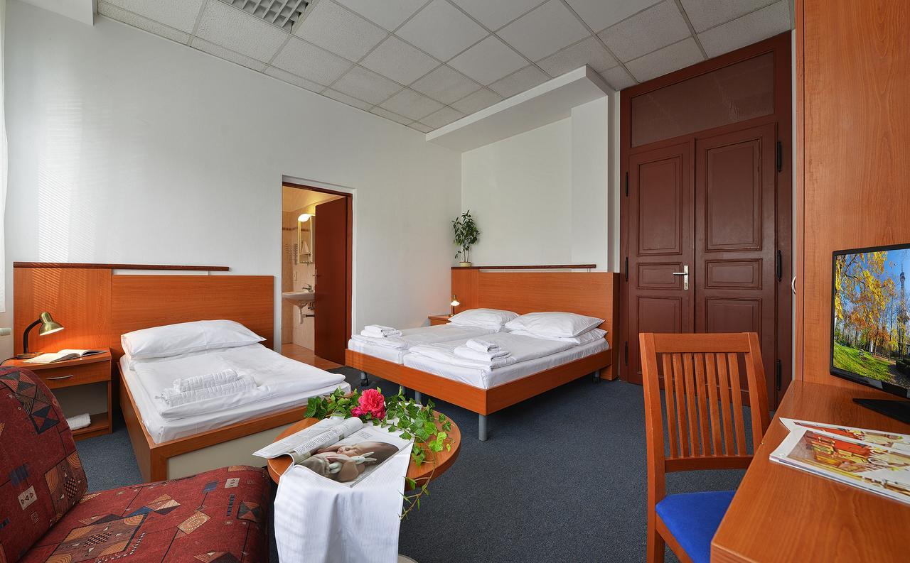 Dreibettzimmer