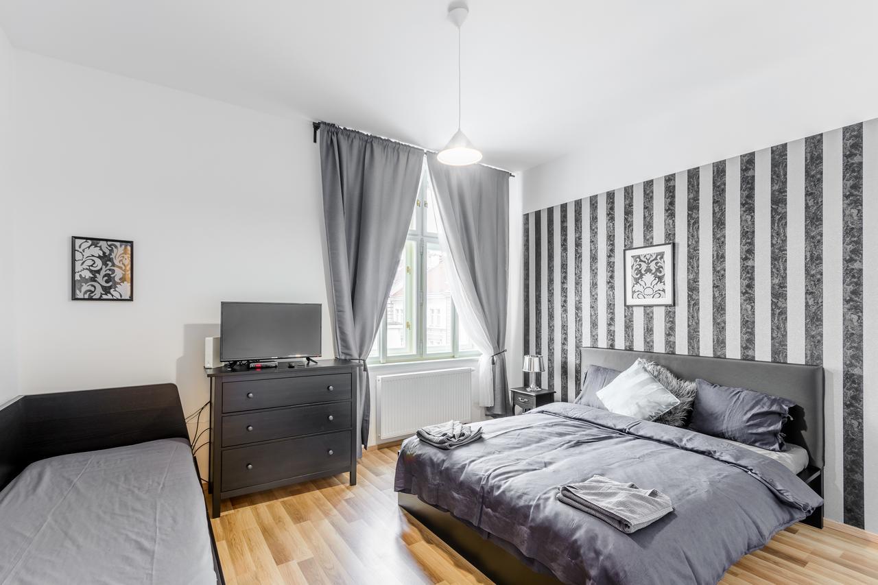 Three-Bedroom Apartment,1387047491:JPEG
