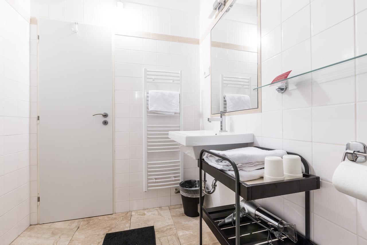 Double or Twin Room with Terrace,641730714:JPEG