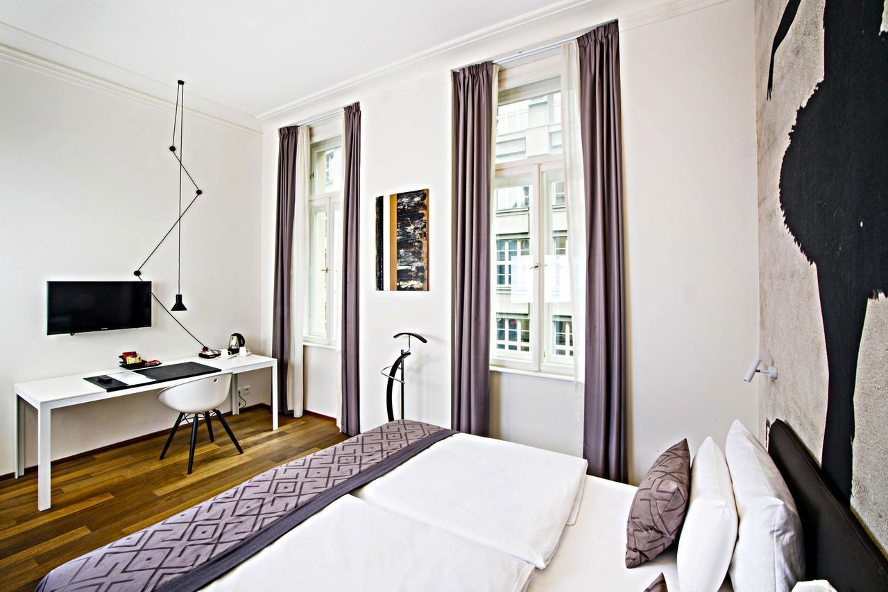 Superior Double Room Street View