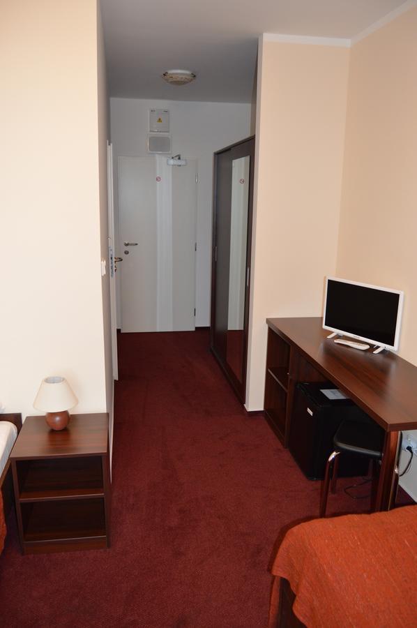 Twin Room Private Bathroom