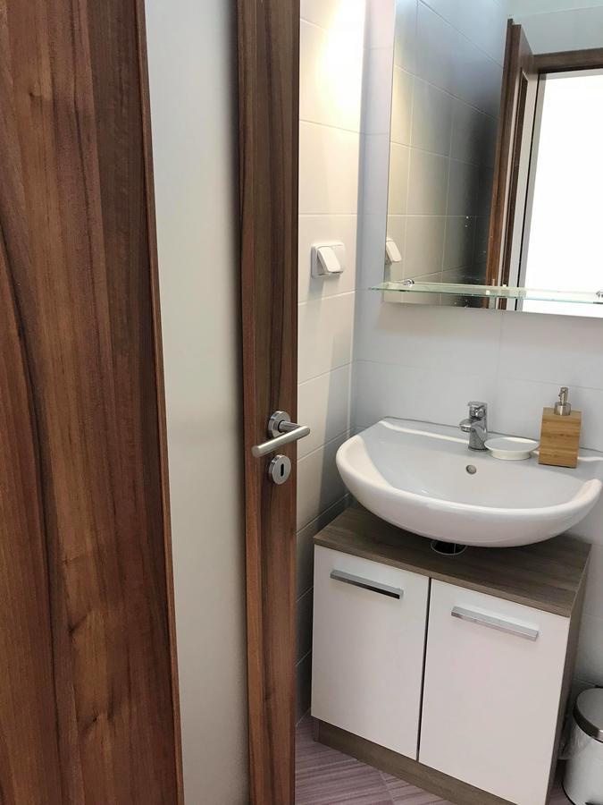 Deluxe Double Room with Shower,1491970432:JPEG