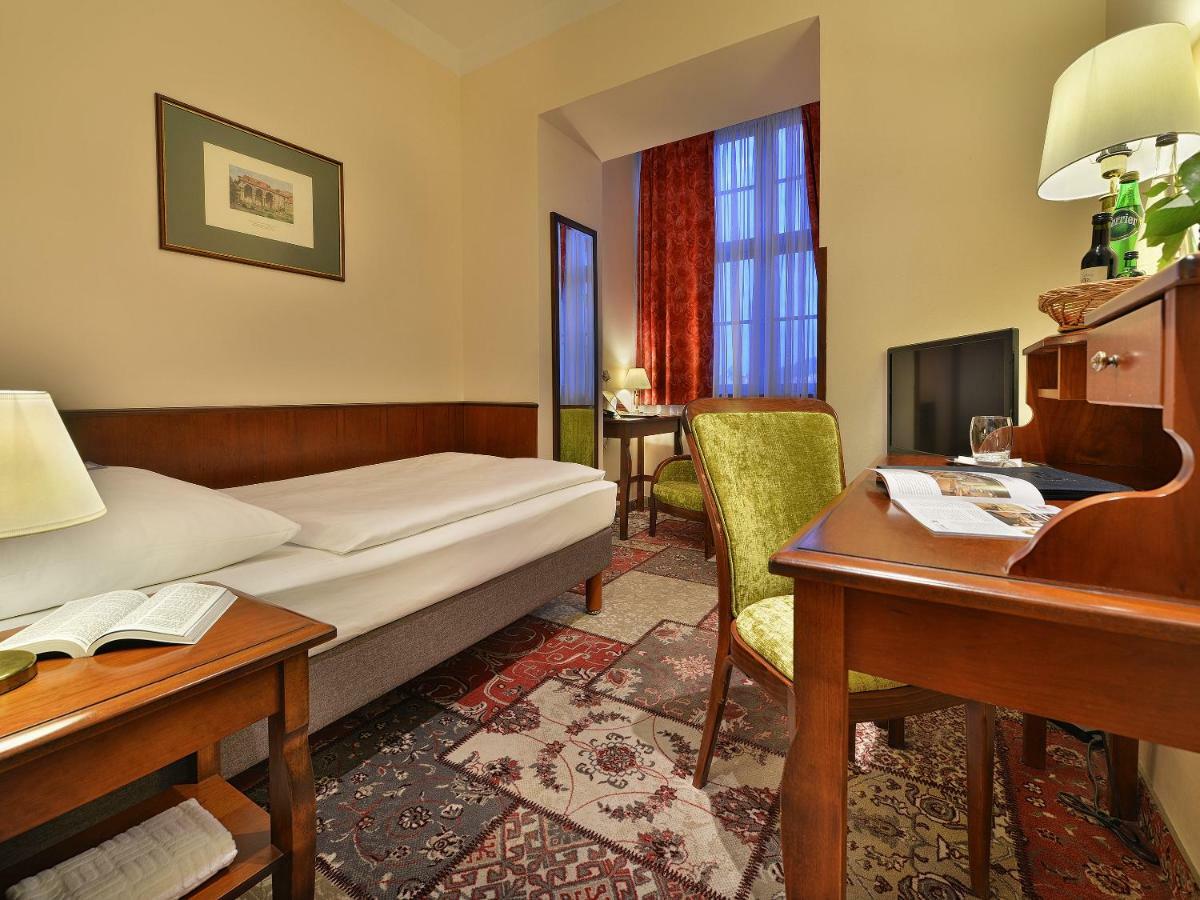 Habitación Individual con vistas al castillo